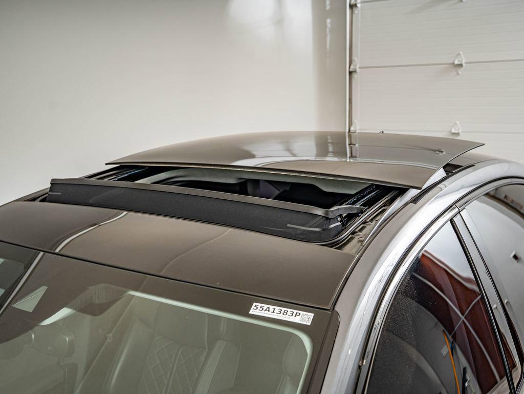 2022 Audi S8 Base - Photo 20