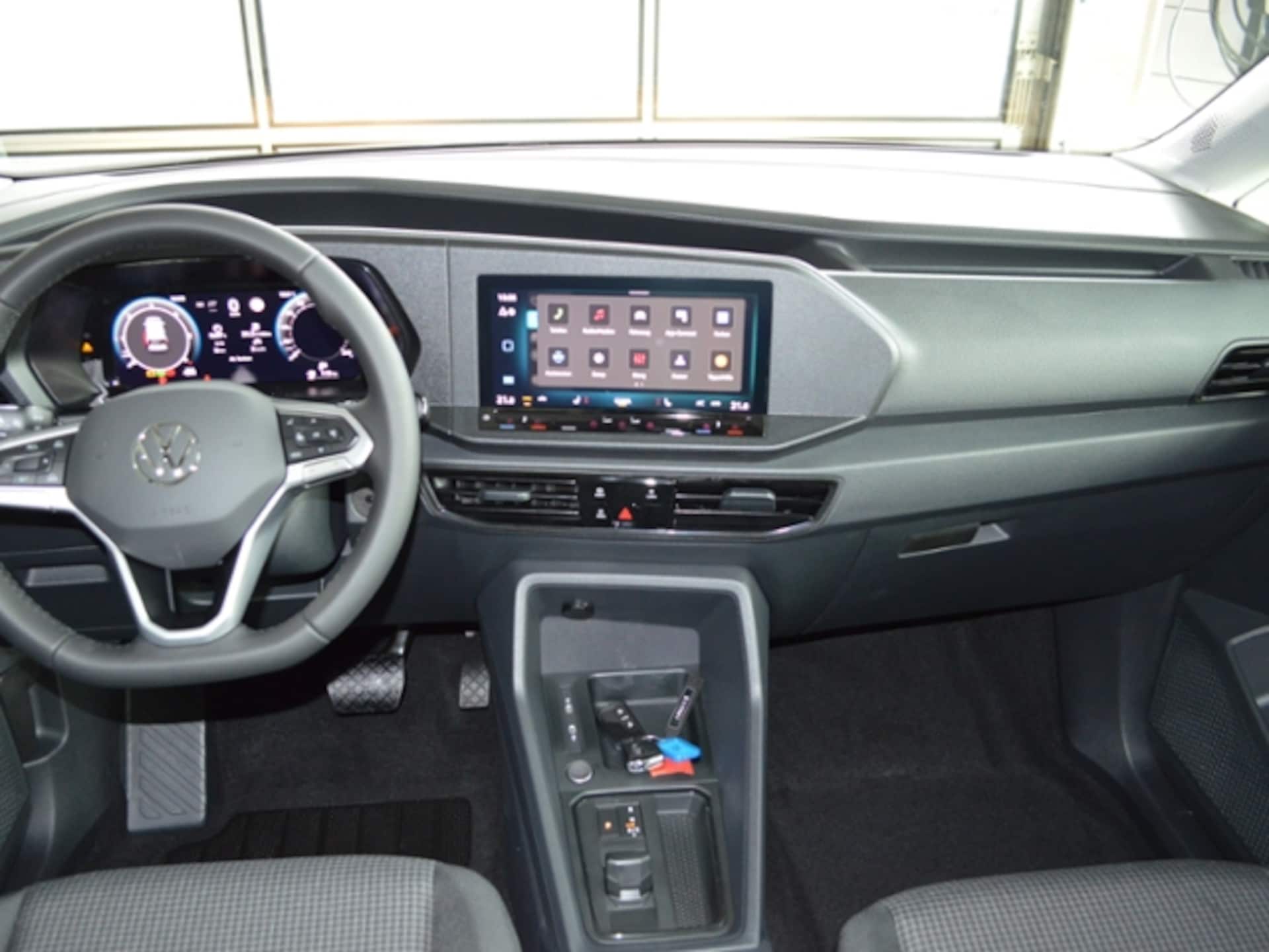 Volkswagen Caddy Basis-Modell