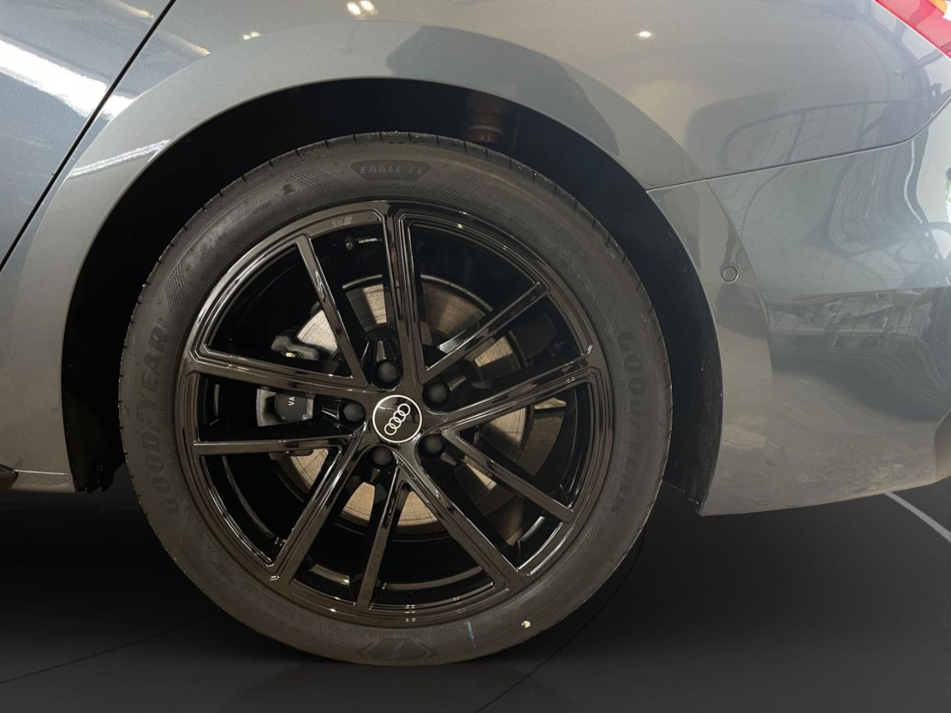 Audi A5 Avant e-hybrid