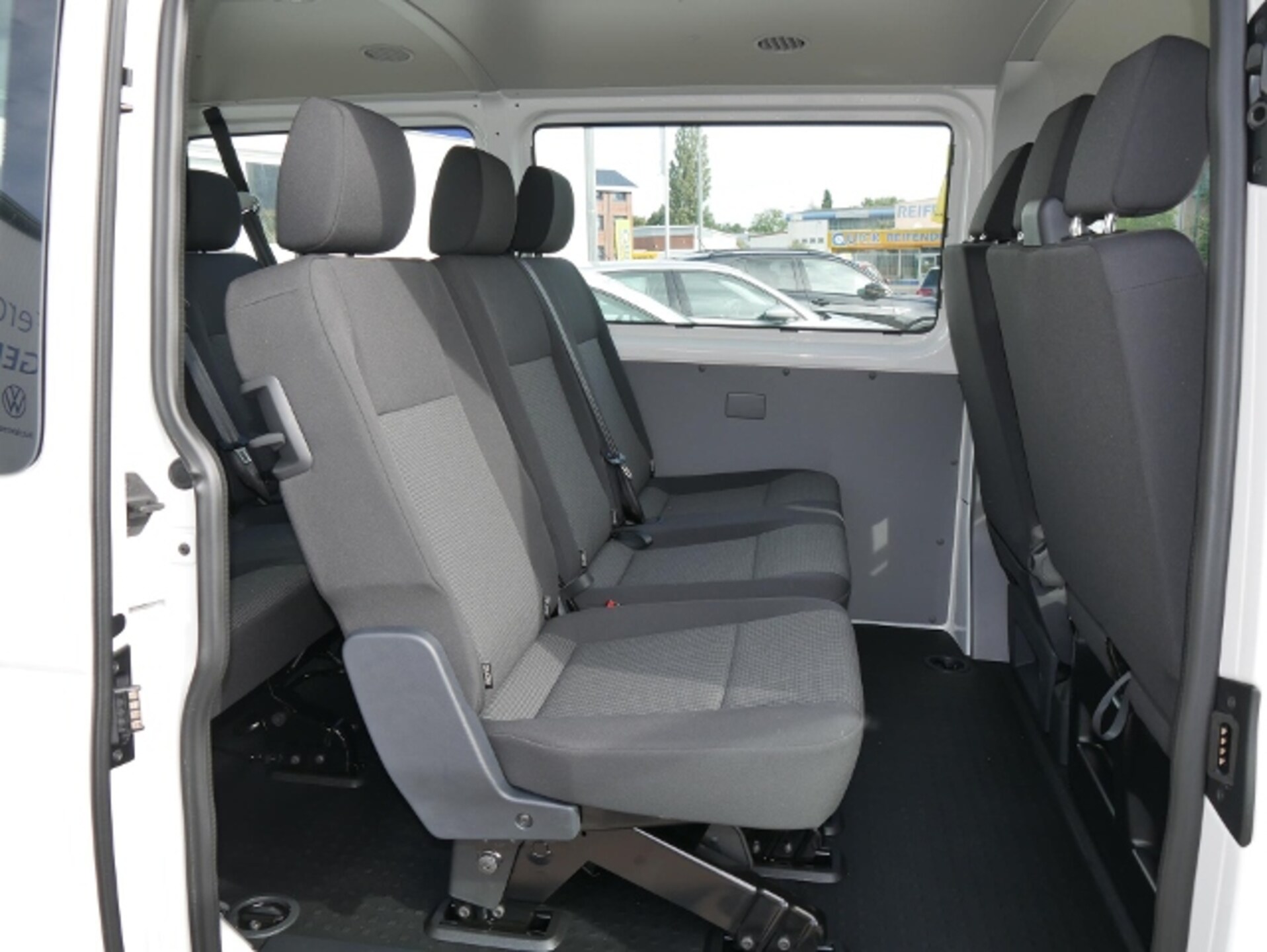 Volkswagen T6.1 Transporter Kombi kurzer Radstand