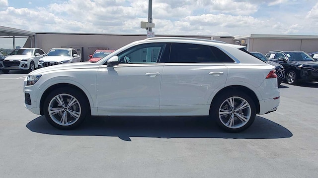 2023 Audi Q8