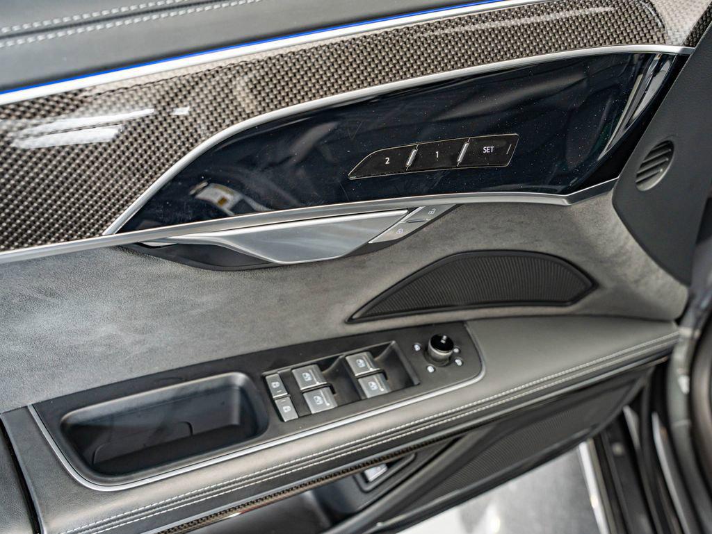 2022 Audi S8 Base - Photo 21