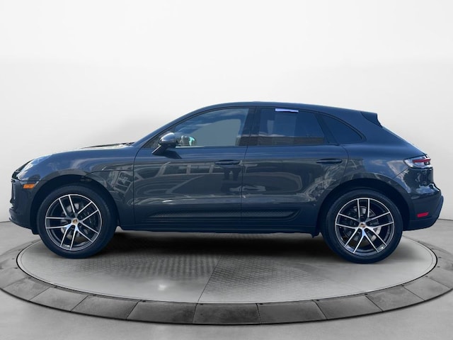 2022 Porsche Macan