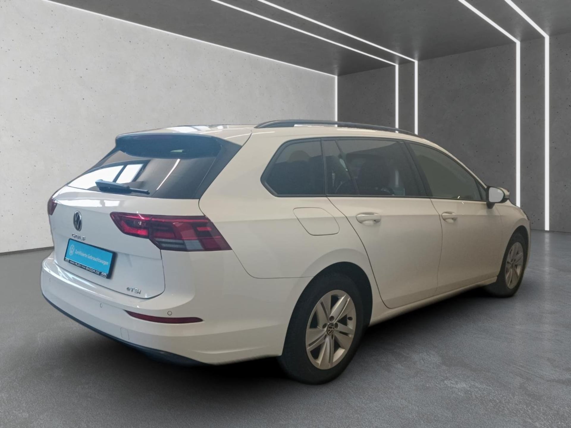 Volkswagen Golf Variant Life