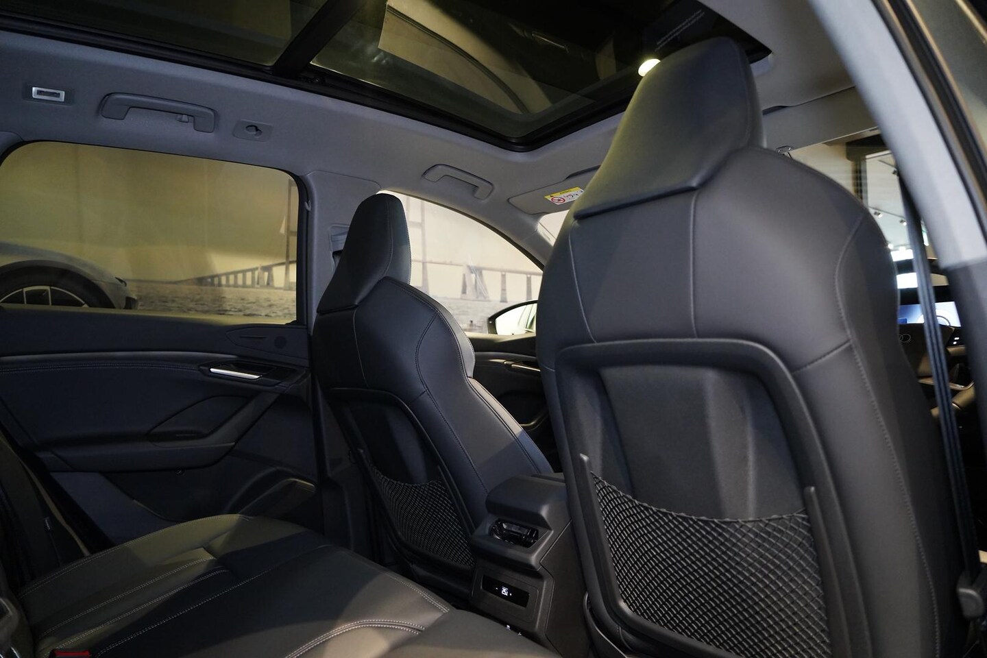 Image about Audi Q6 SUV e-tron e-tron
