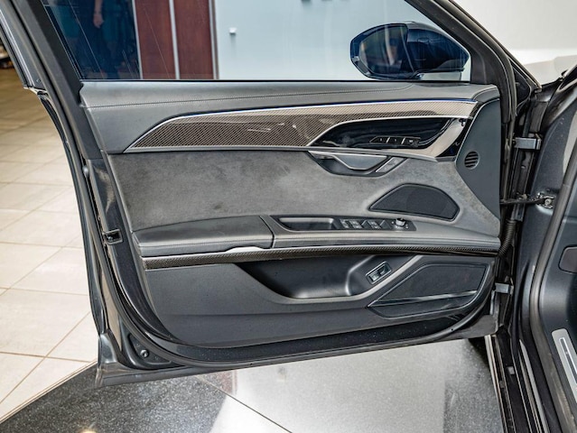 2022 Audi S8 Base - Photo 22