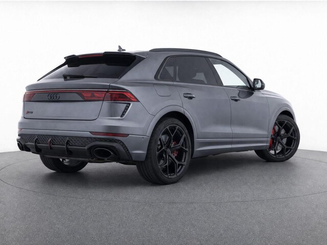 2026 Audi RS Q8 SUV performance