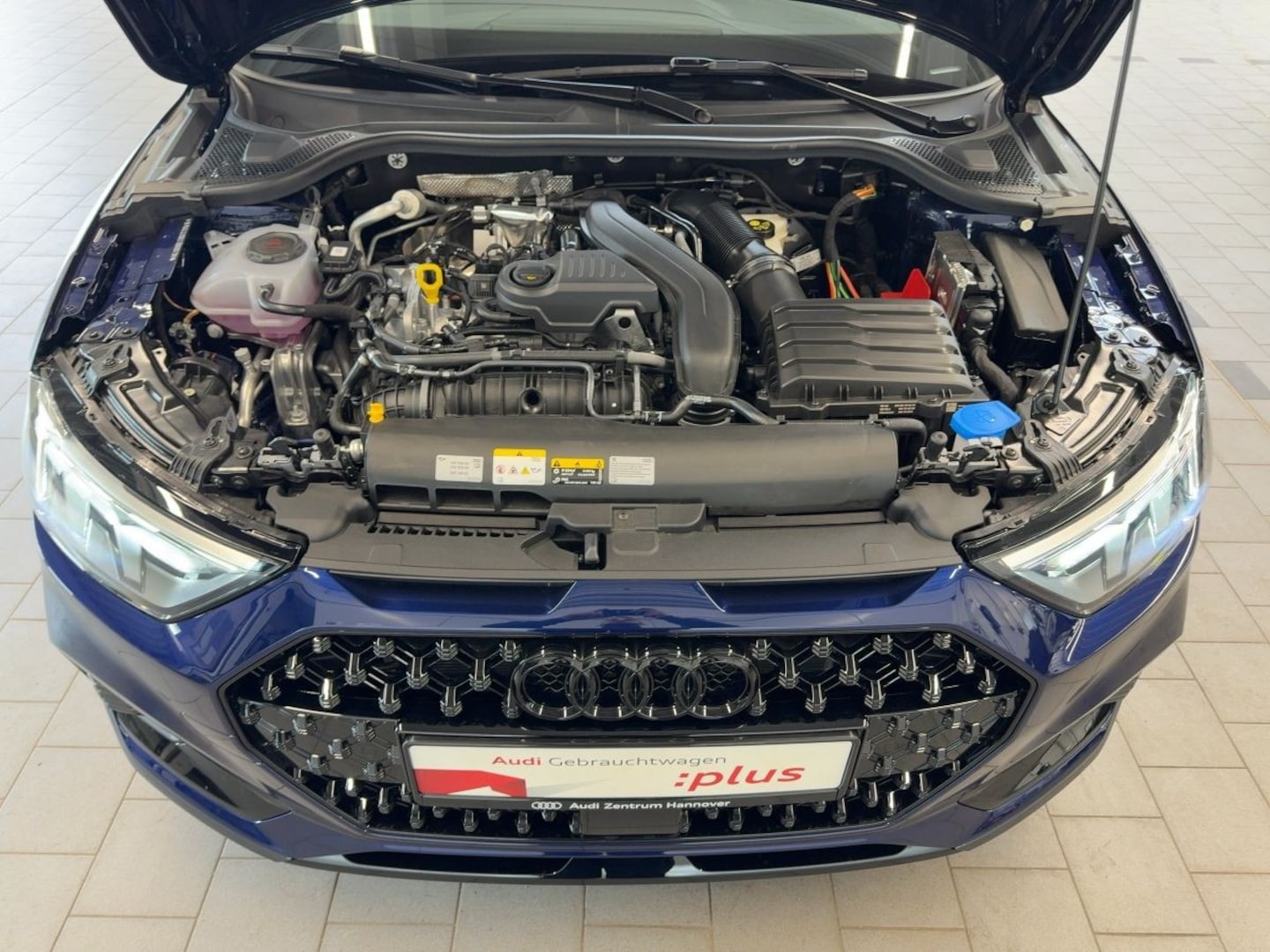 Bild über Audi A1 allstreet 35 TFSI S tronic - für weitere Informationen kontaktieren Sie den Audi Partner