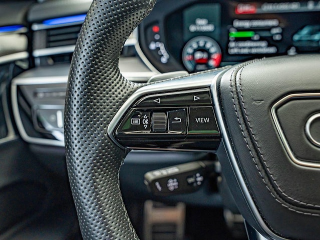 2022 Audi S8 Base - Photo 23