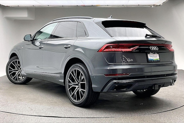 2022 Audi Q8