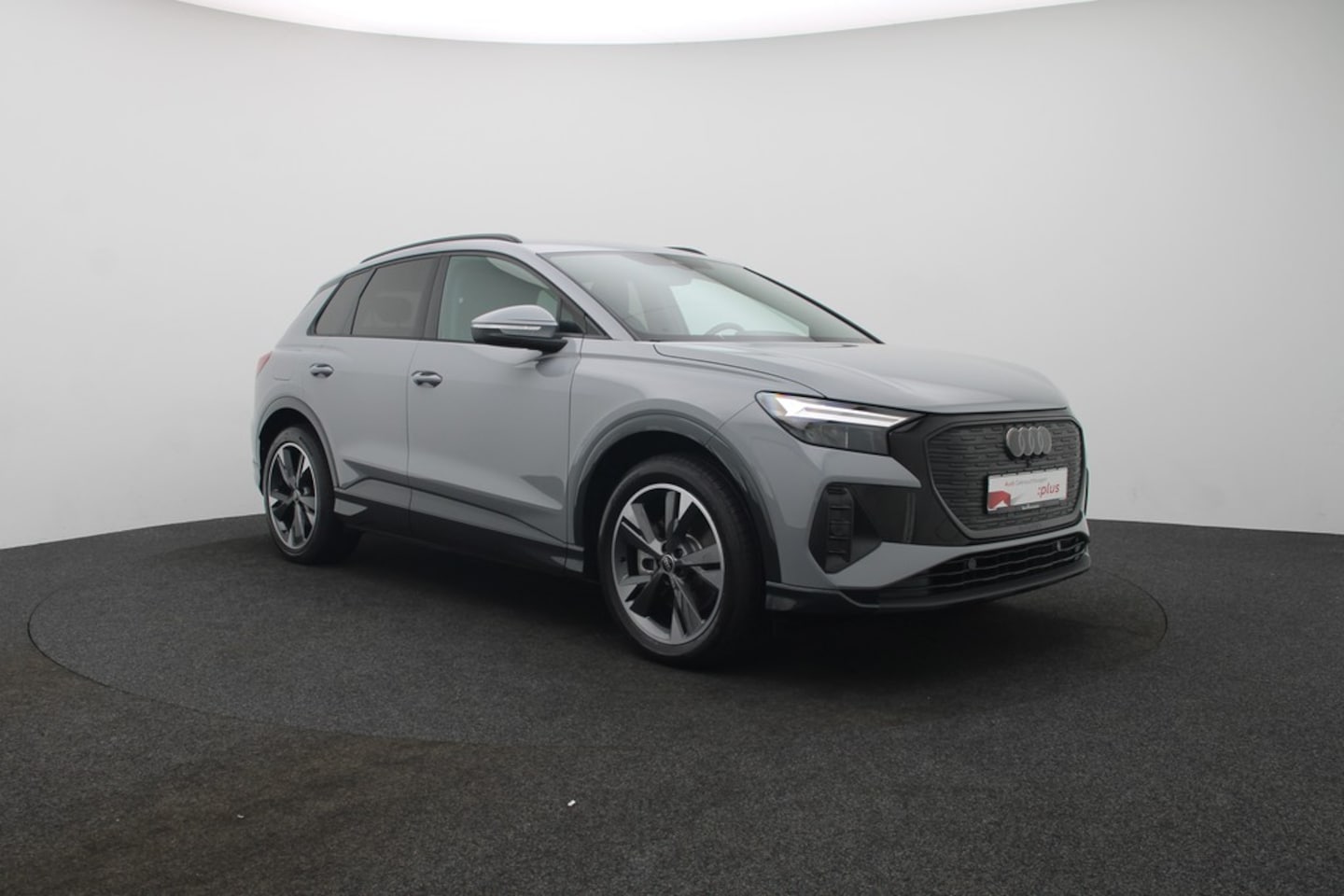 Bild über Audi Q4 e-tron 45 e-tron - für weitere Informationen kontaktieren Sie den Audi Partner