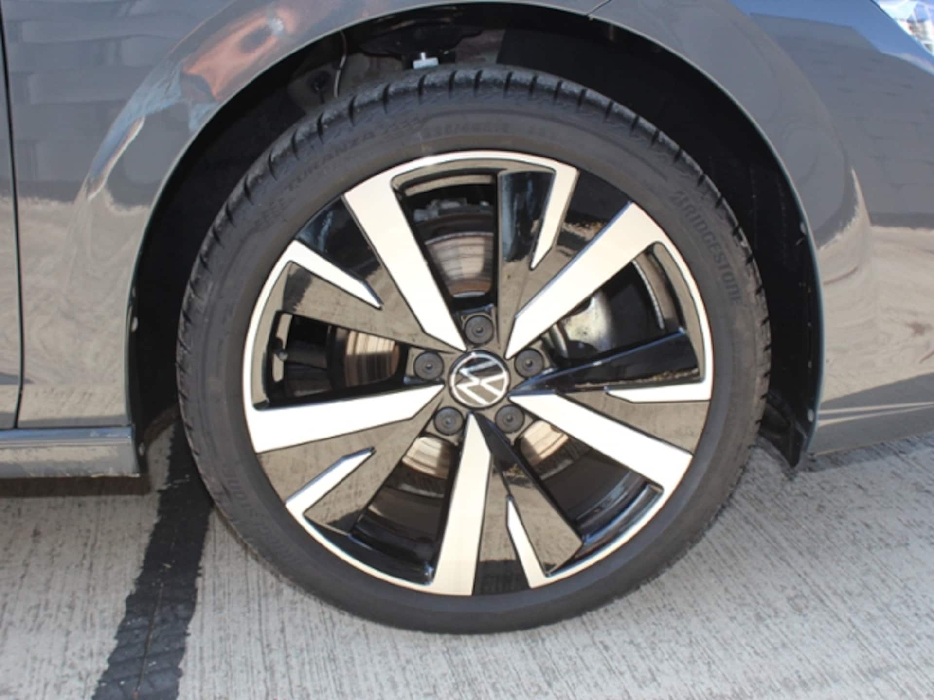 Volkswagen Golf Variant Style