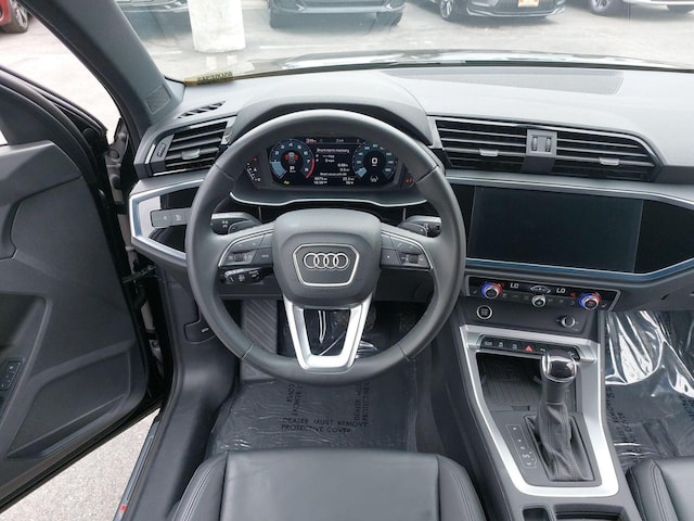 2025 Audi Q3 S Line Premium - Photo 16