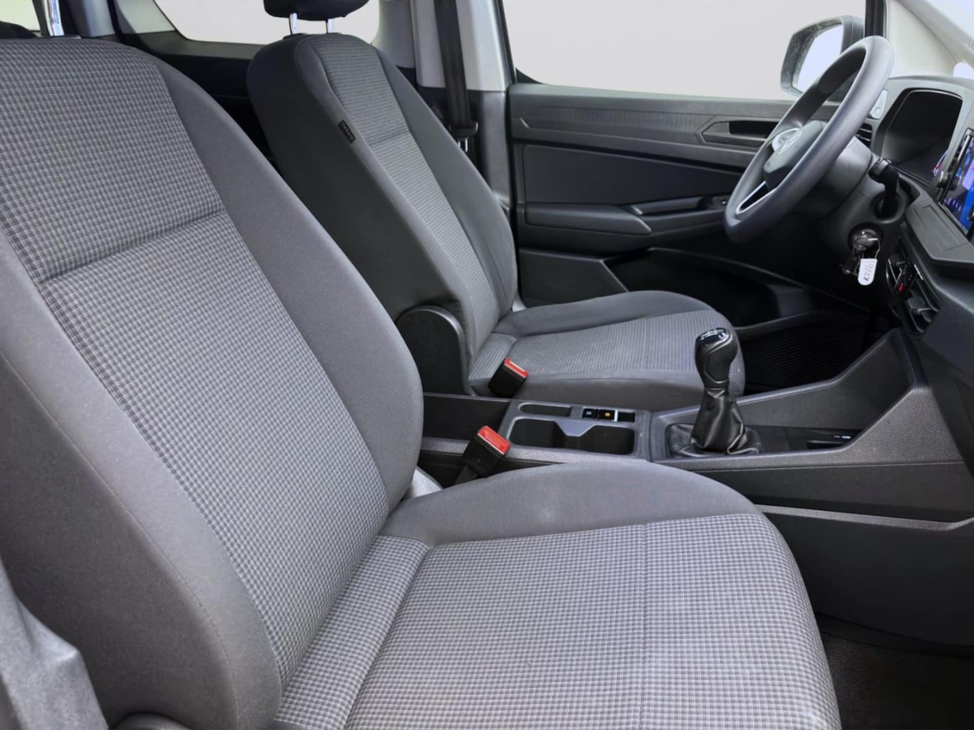 Volkswagen Caddy Kombi Basis-Modell