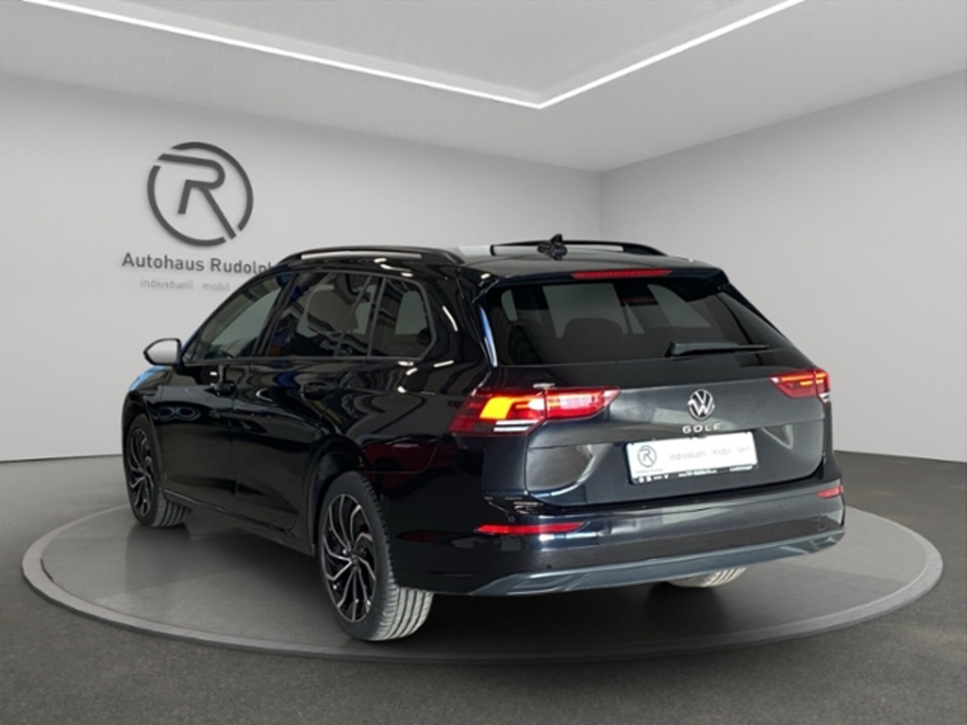 Volkswagen Golf Variant Life