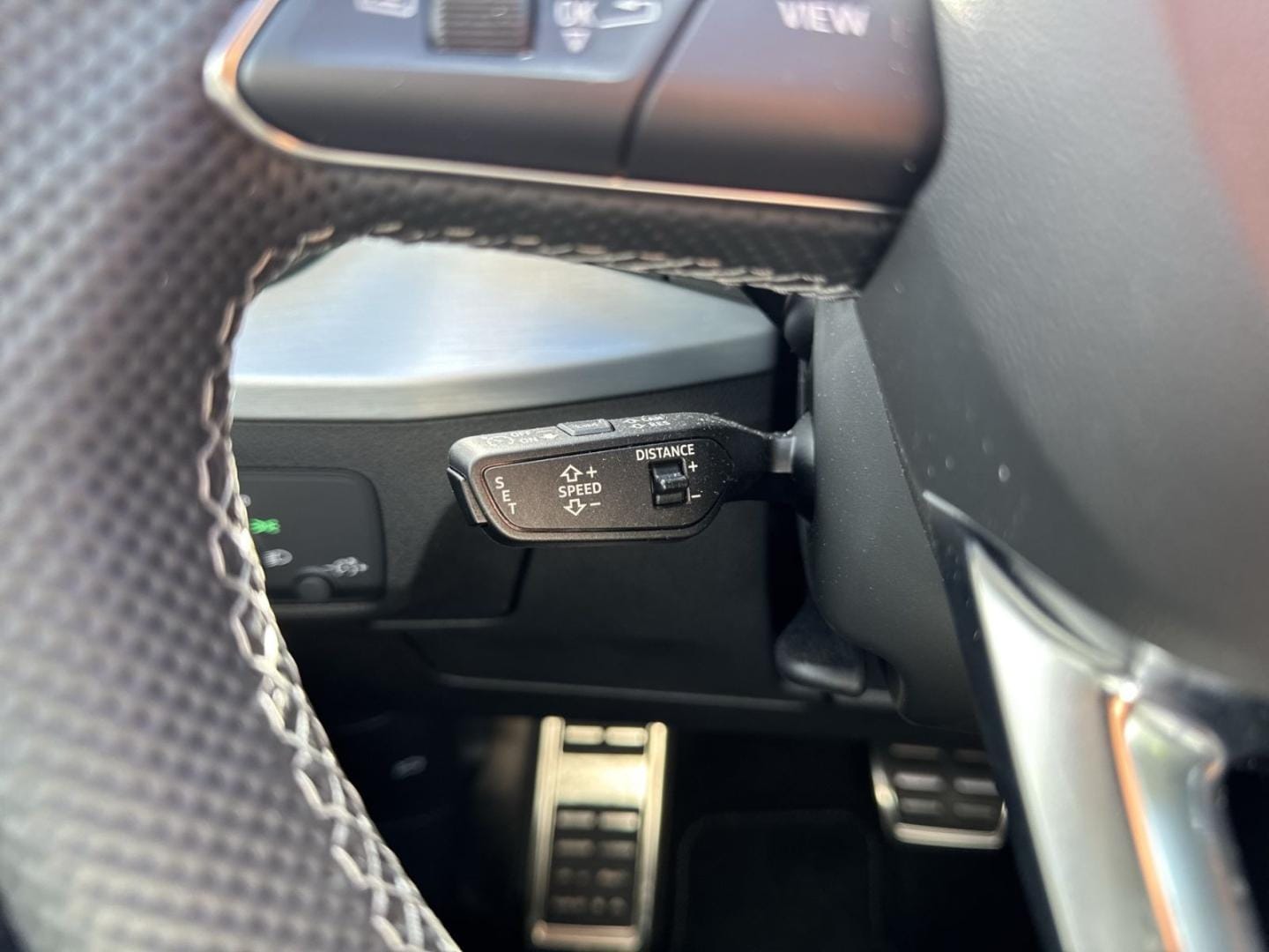 Bild über Audi SQ2 TFSI quattro S tronic - für weitere Informationen kontaktieren Sie den Audi Partner