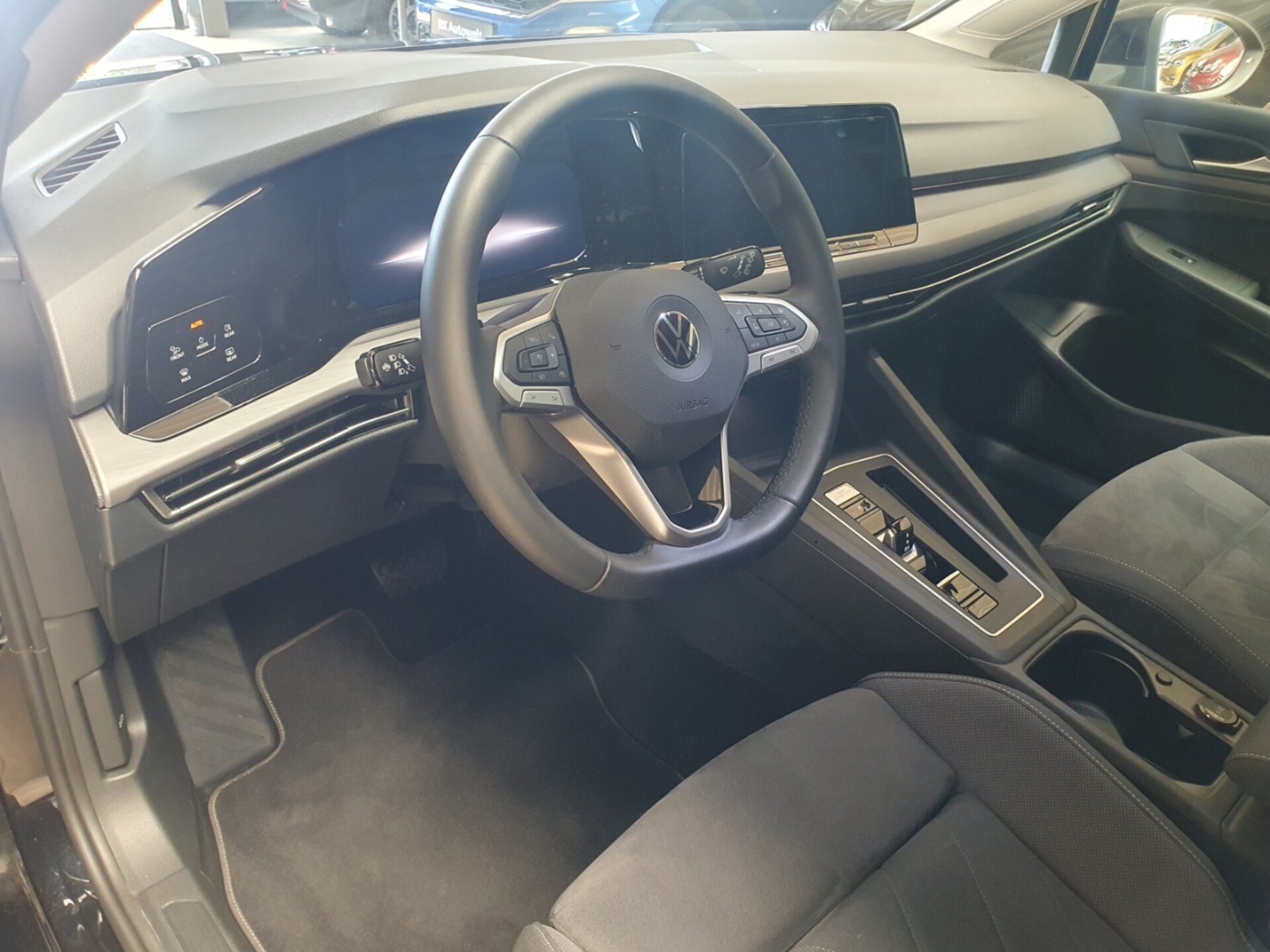 Volkswagen Golf Style