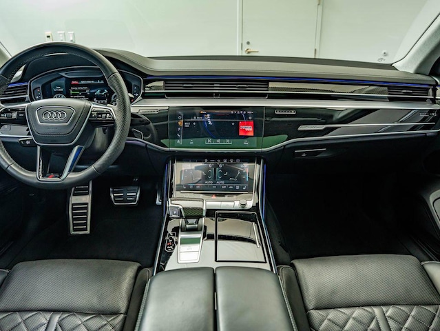 2022 Audi S8 Base - Photo 30