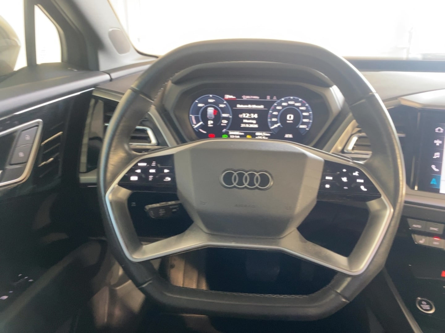 Bild über Audi Q4 e-tron 40 e-tron - für weitere Informationen kontaktieren Sie den Audi Partner