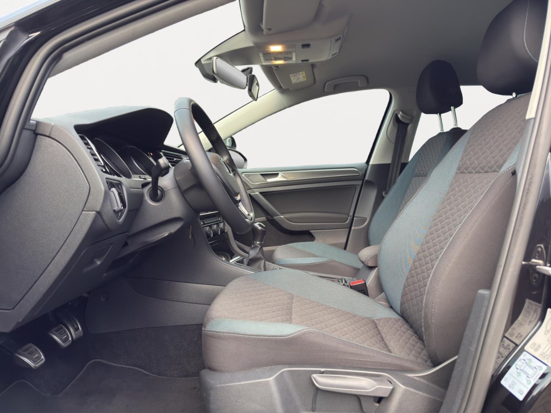 Volkswagen Golf IQ.DRIVE