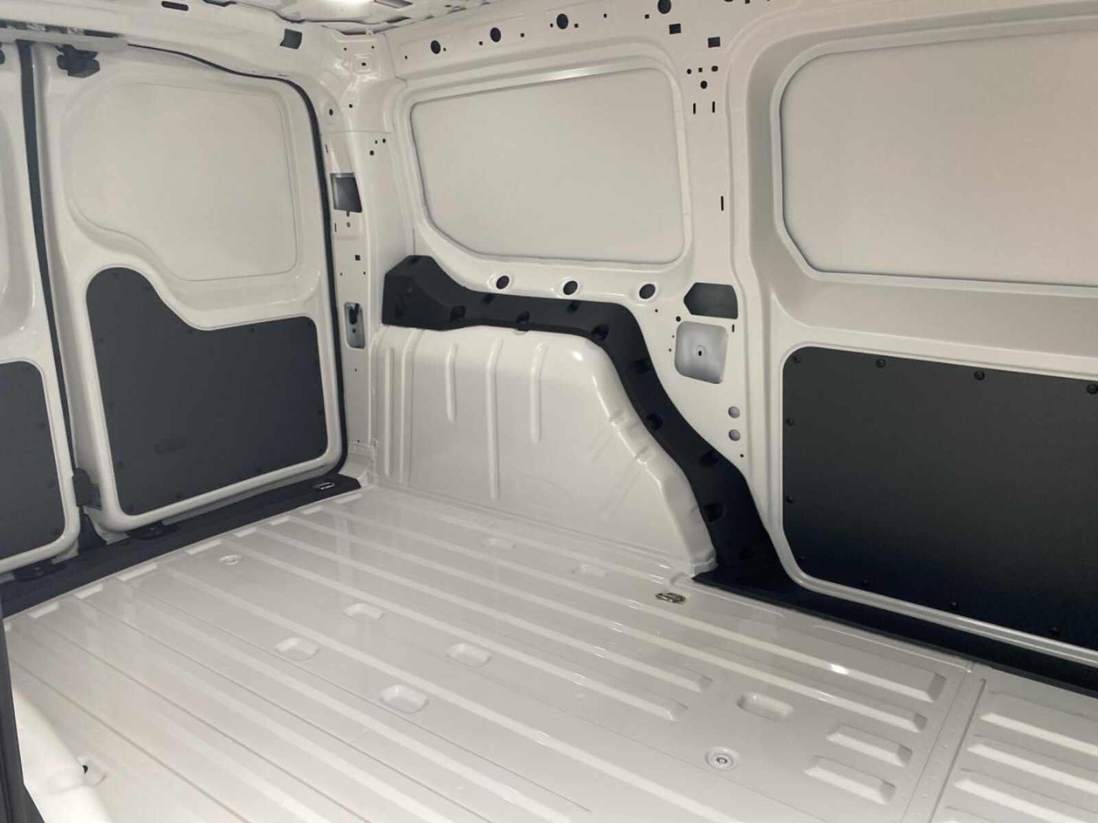 Volkswagen Caddy Maxi Cargo – Bild 18