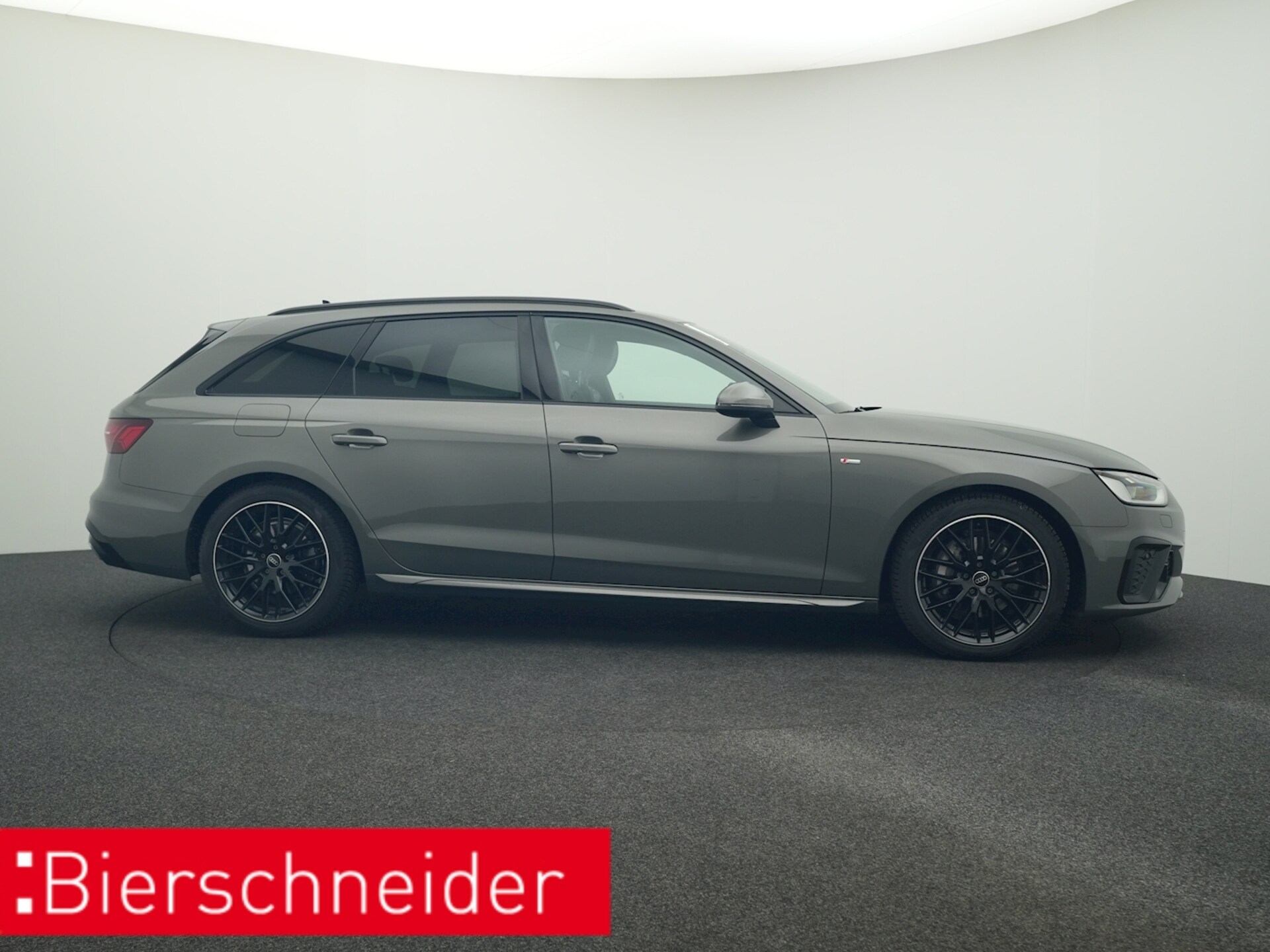 Audi A4 Avant S line