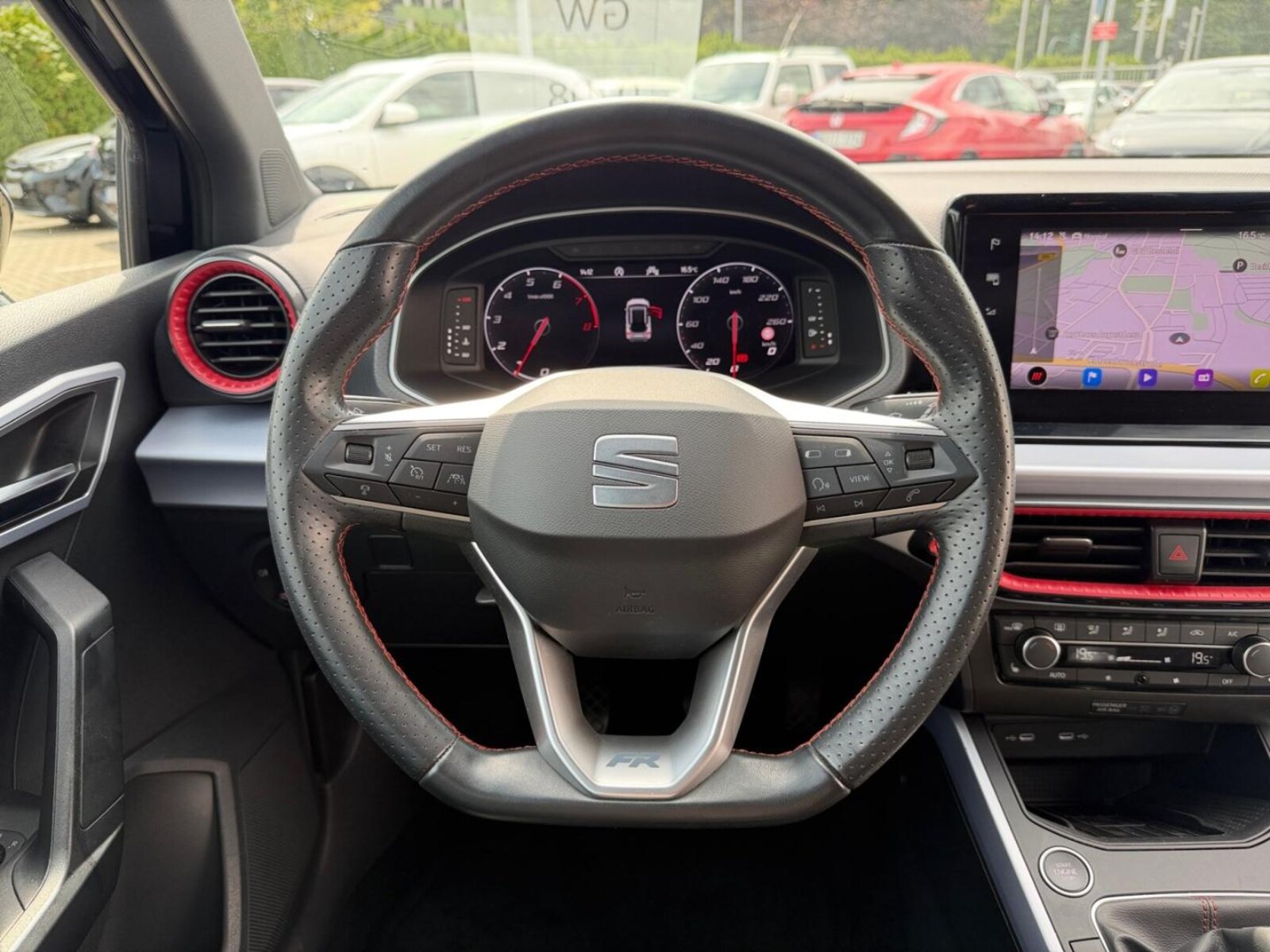 SEAT Arona – Bild 13