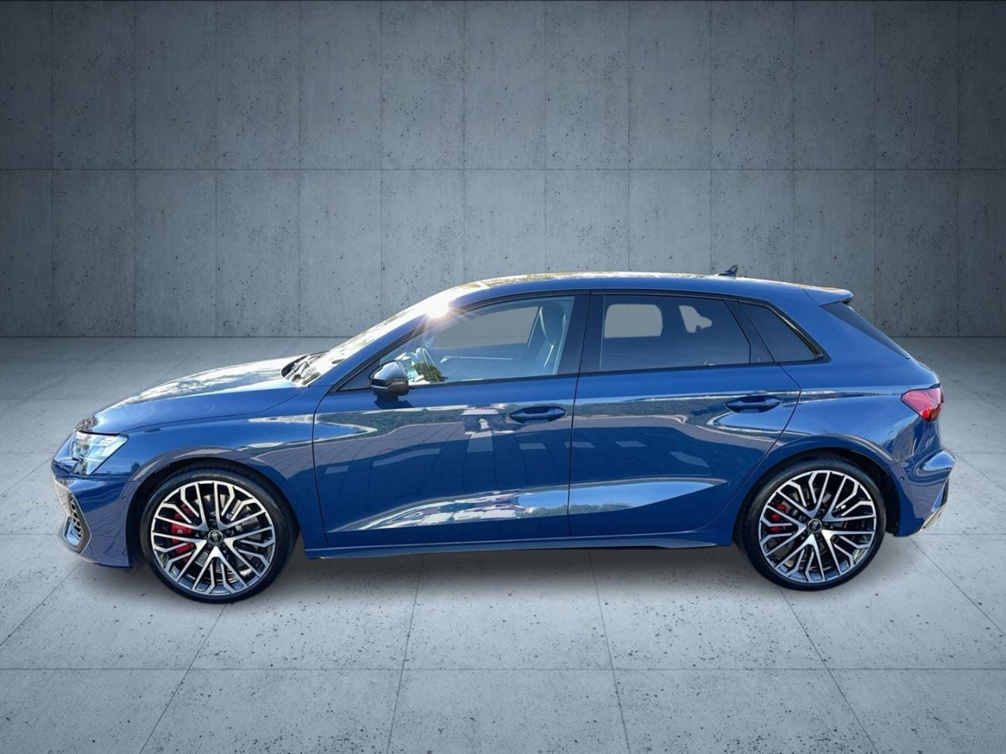 Bild über Audi S3 Sportback TFSI quattro S tronic - für weitere Informationen kontaktieren Sie den Audi Partner