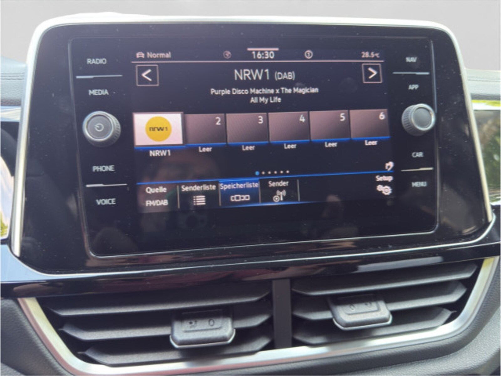 Volkswagen T-Roc – Bild 15