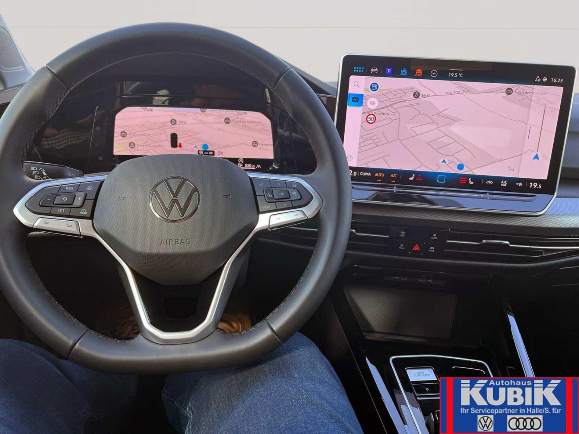 Volkswagen Golf Style