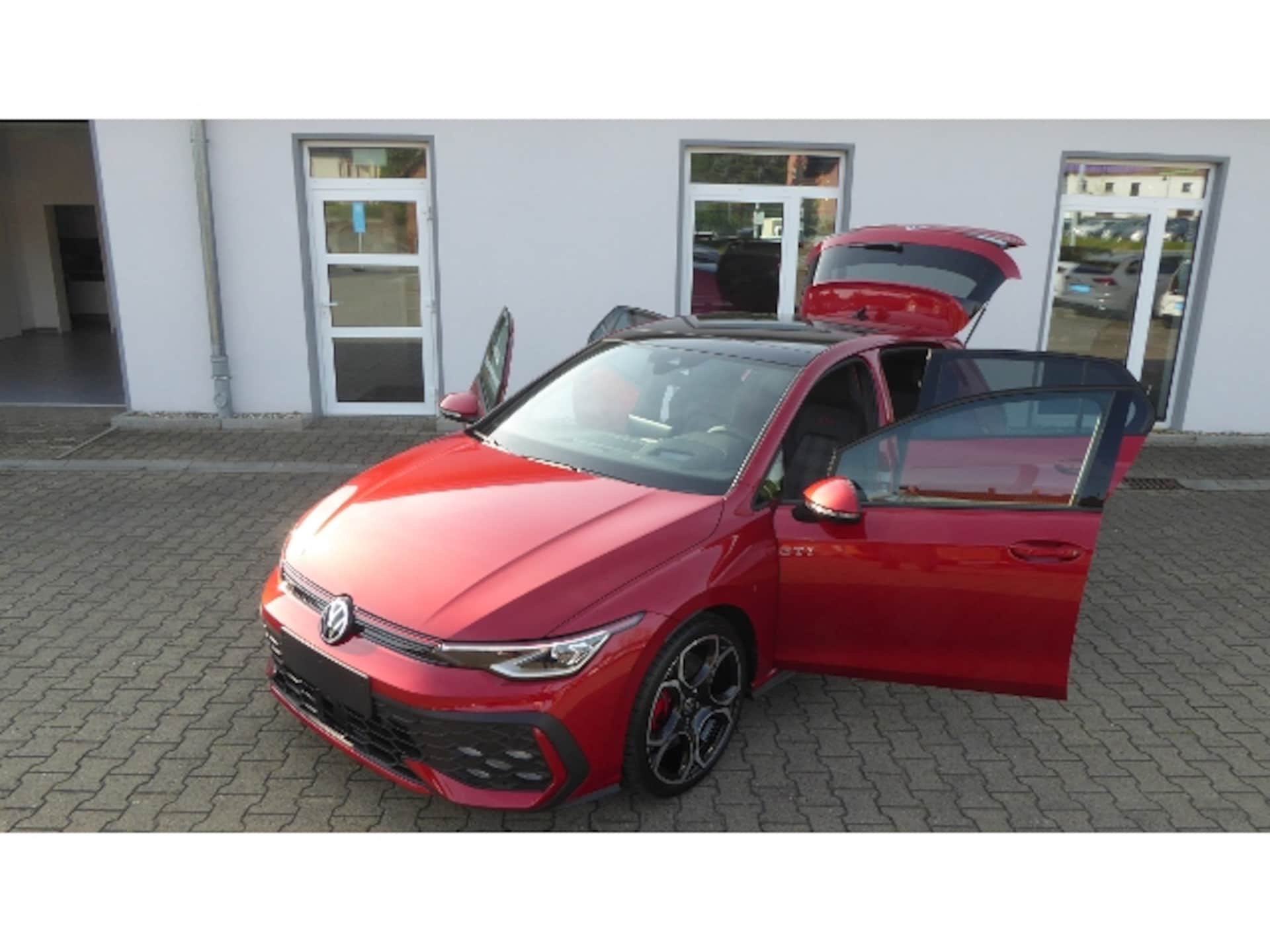 Volkswagen Golf GTI
