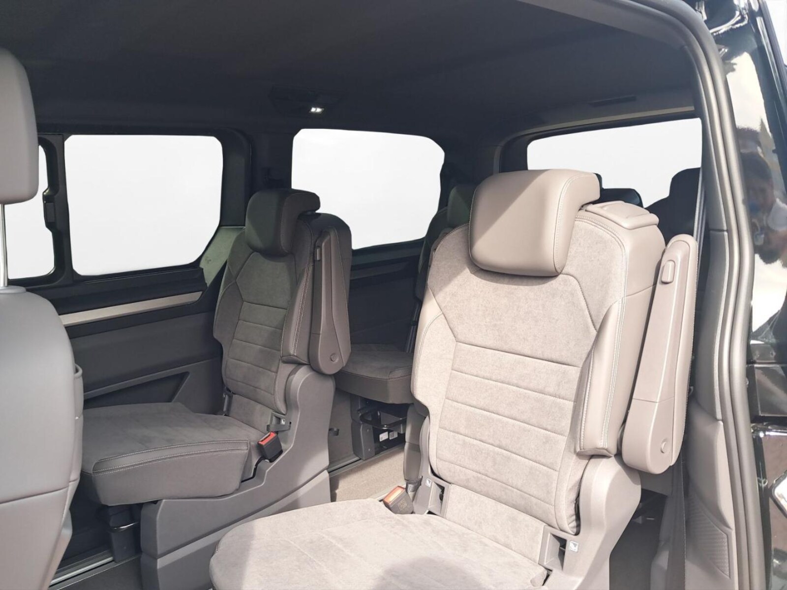 Volkswagen Multivan Langversion – Bild 7