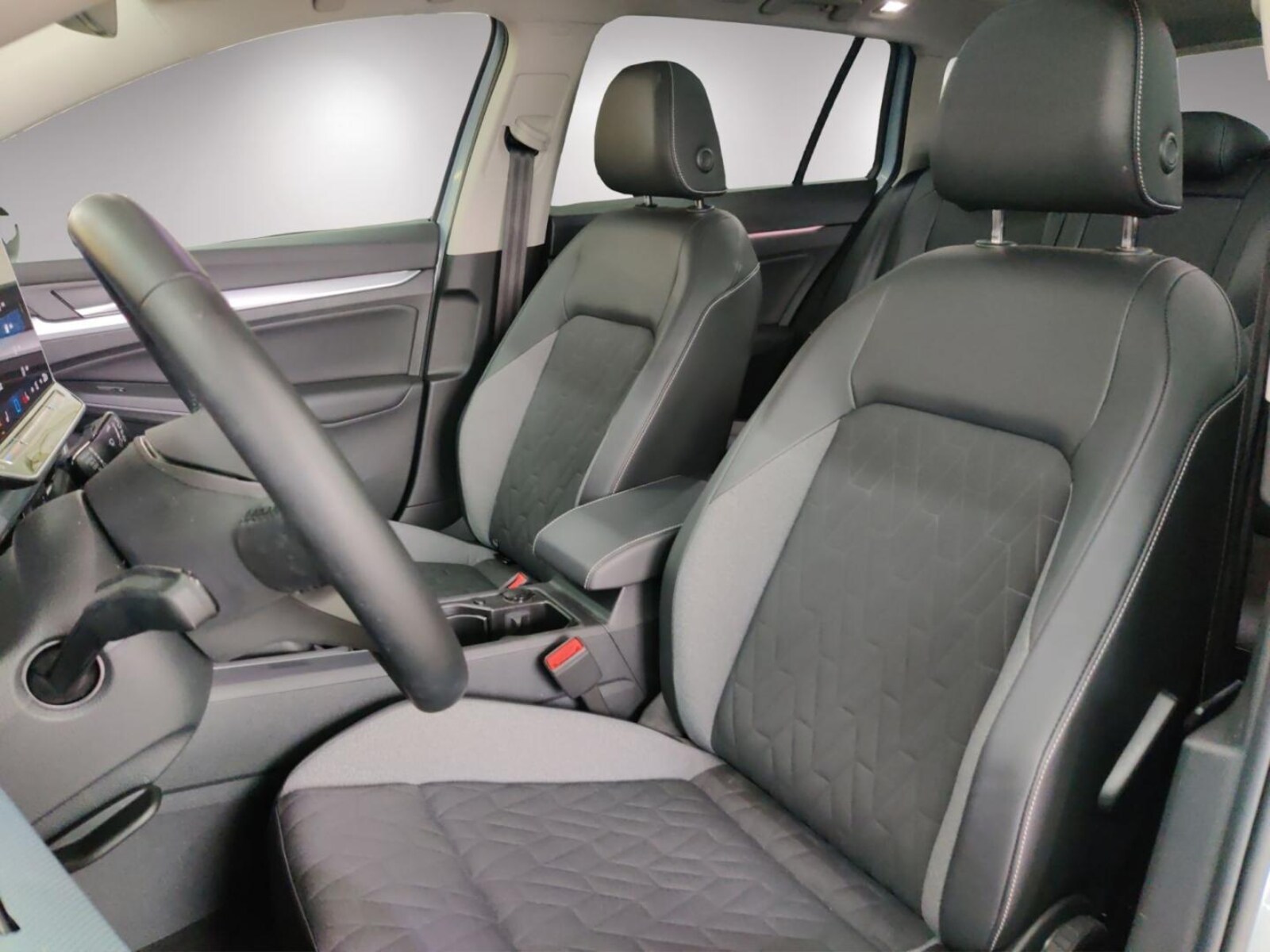 Volkswagen Golf Variant – Bild 6