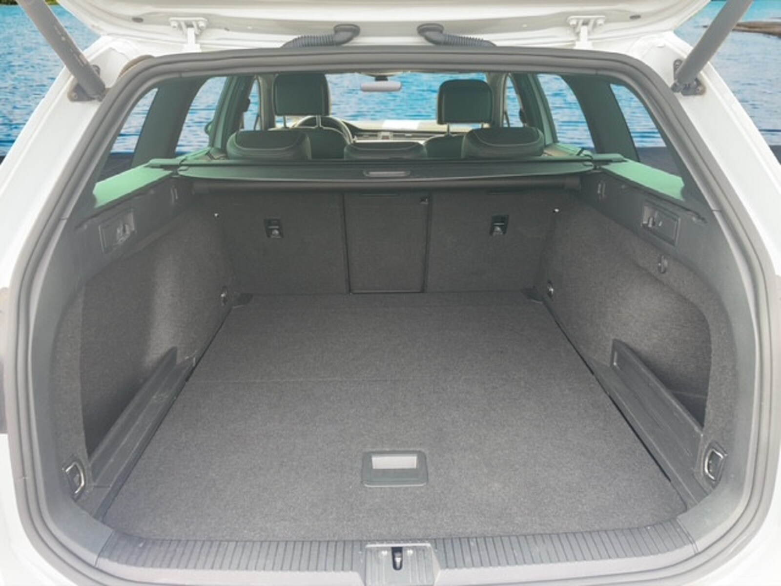 Volkswagen Passat Variant – Bild 12