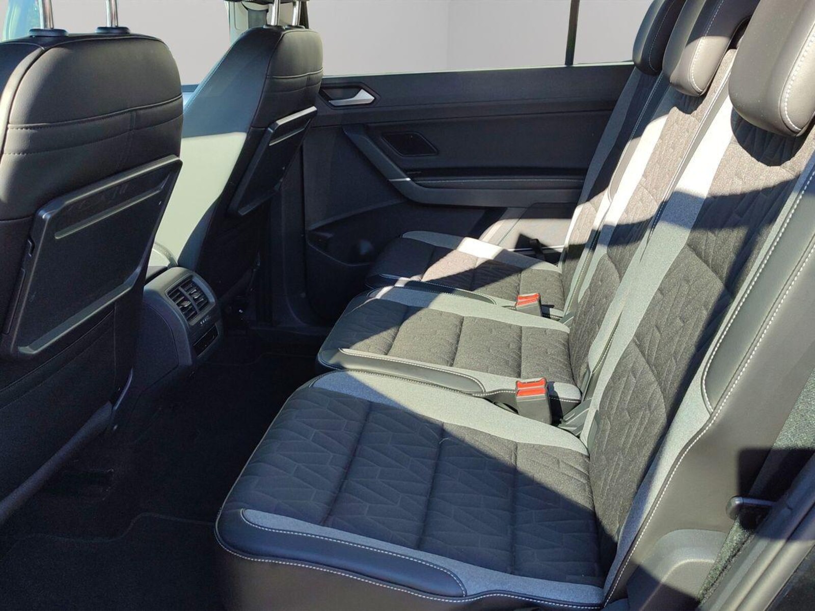 Volkswagen Touran – Bild 13