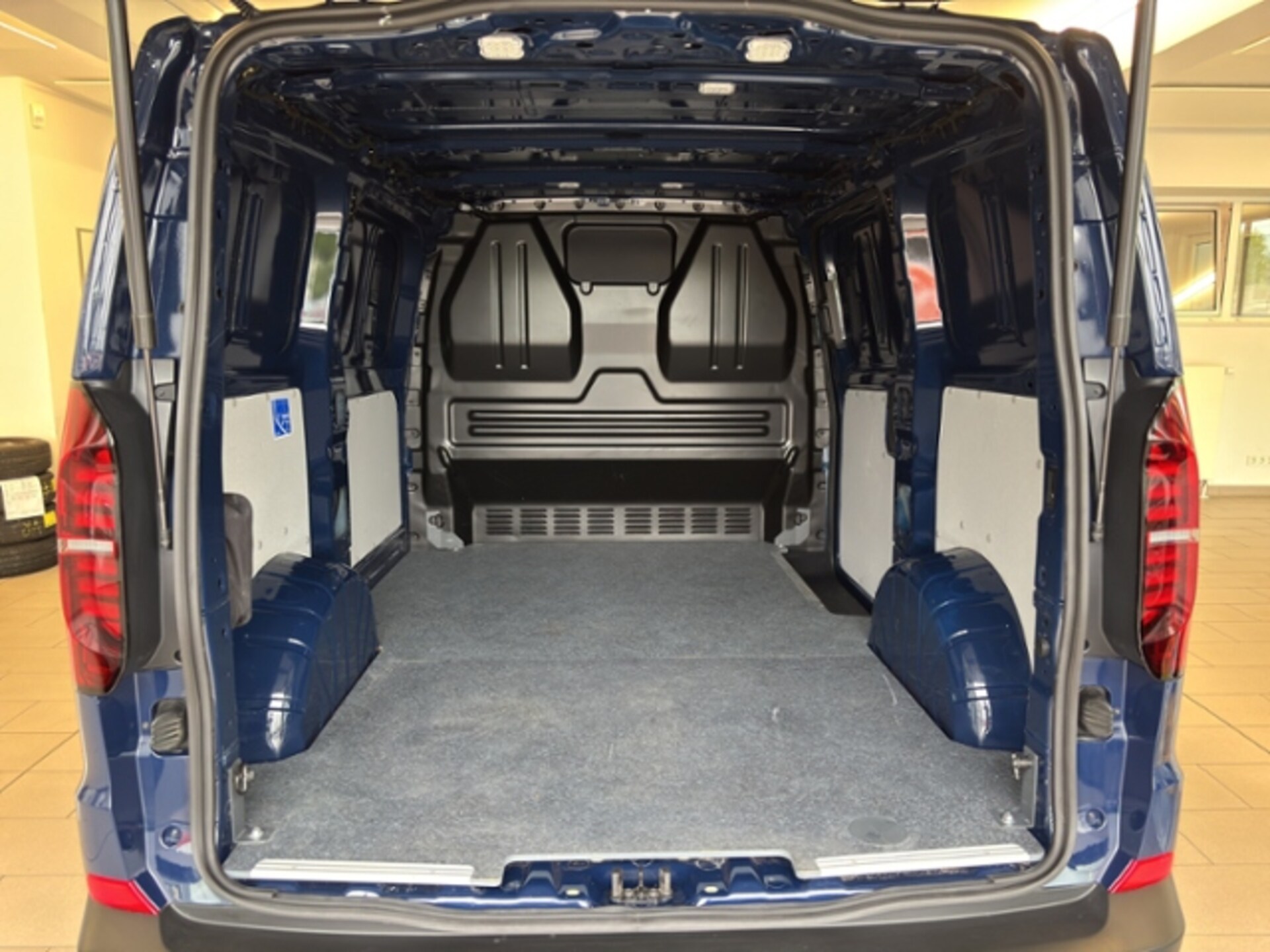 Volkswagen Transporter Kasten kurzer Radstand