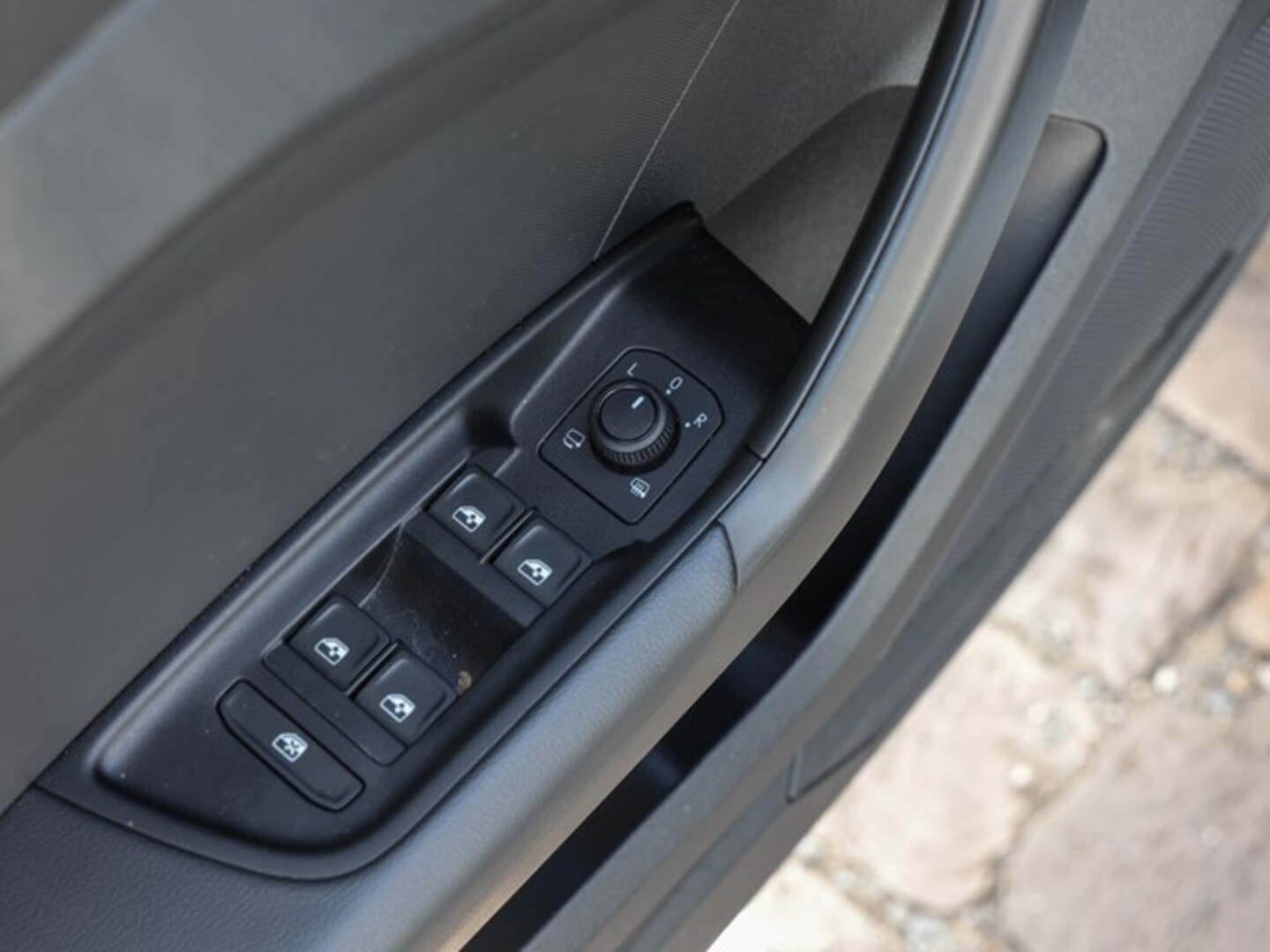 Bild über Audi A1 Sportback S line 35 TFSI S tronic - für weitere Informationen kontaktieren Sie den Audi Partner
