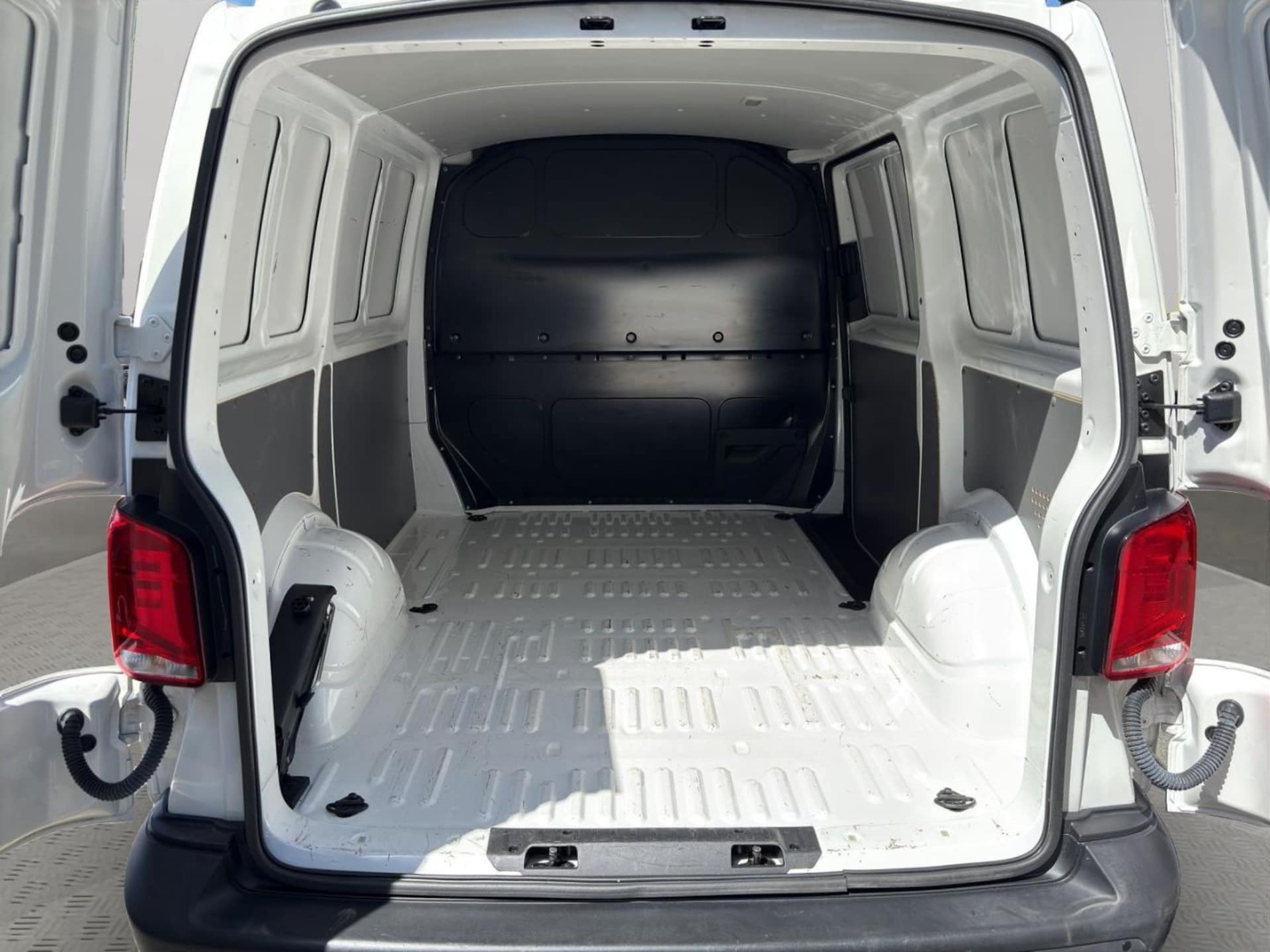 Volkswagen T6.1 Transporter Kasten kurzer Radstand