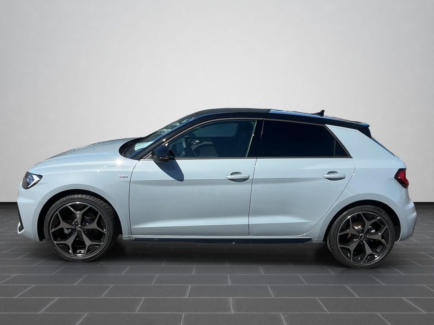 Bild über Audi A1 Sportback S line 30 TFSI S tronic - für weitere Informationen kontaktieren Sie den Audi Partner