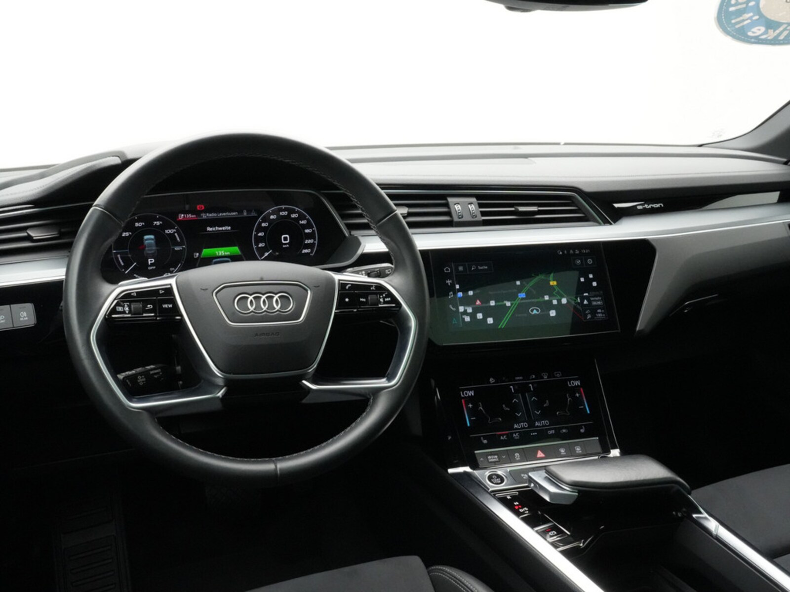 Audi Q8 e-tron – Bild 12