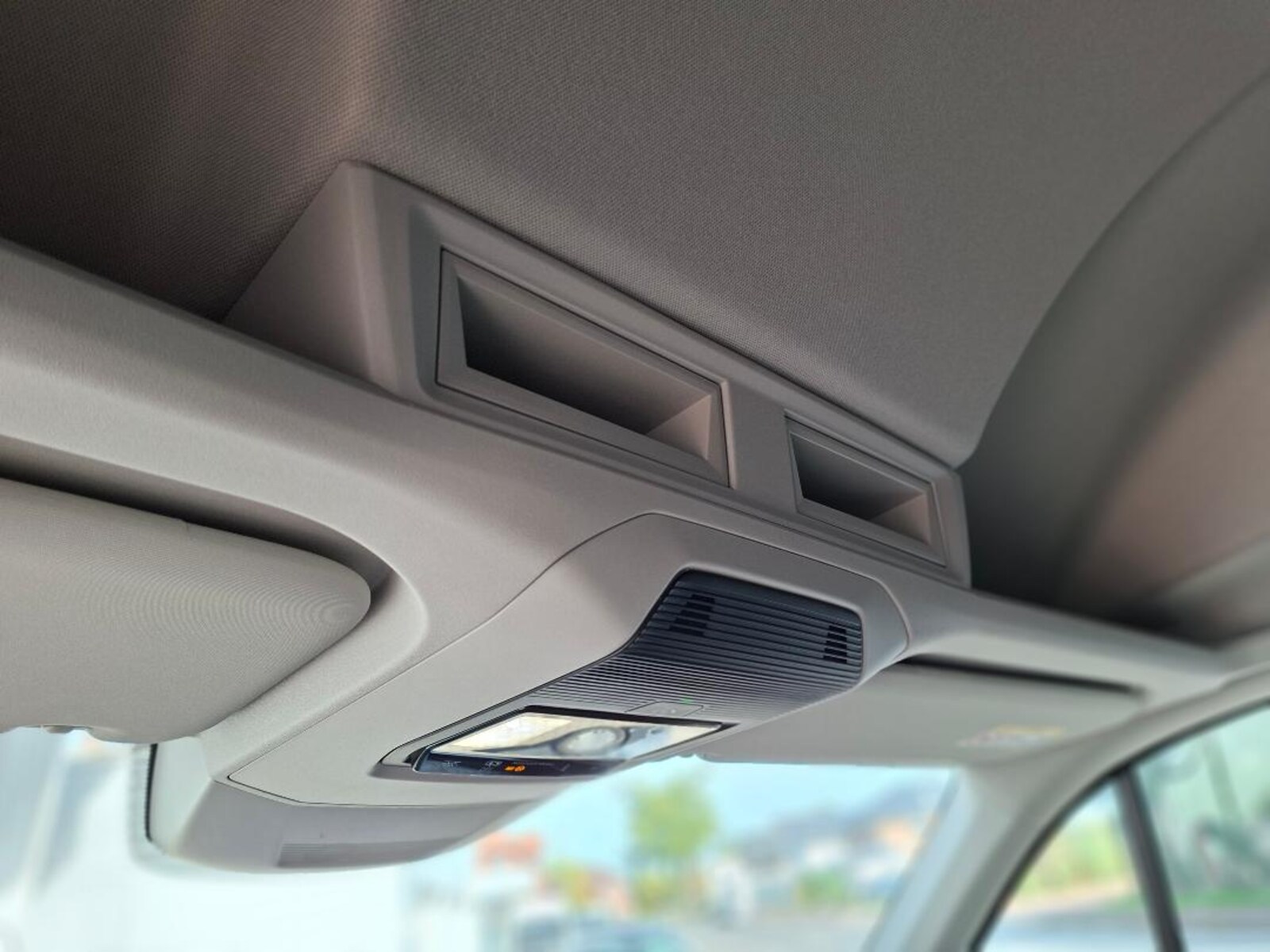 Volkswagen Crafter Kasten mittlerer Radstand – Bild 21