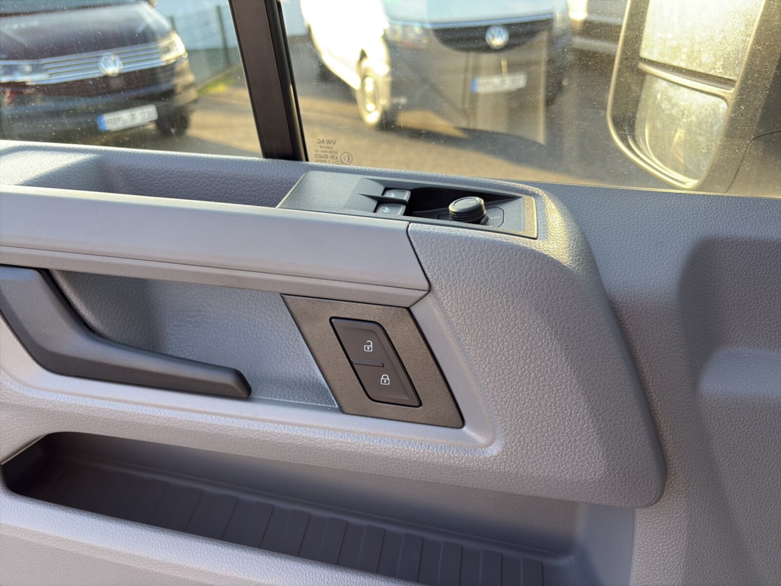 Volkswagen Crafter Kasten mittlerer Radstand – Bild 10