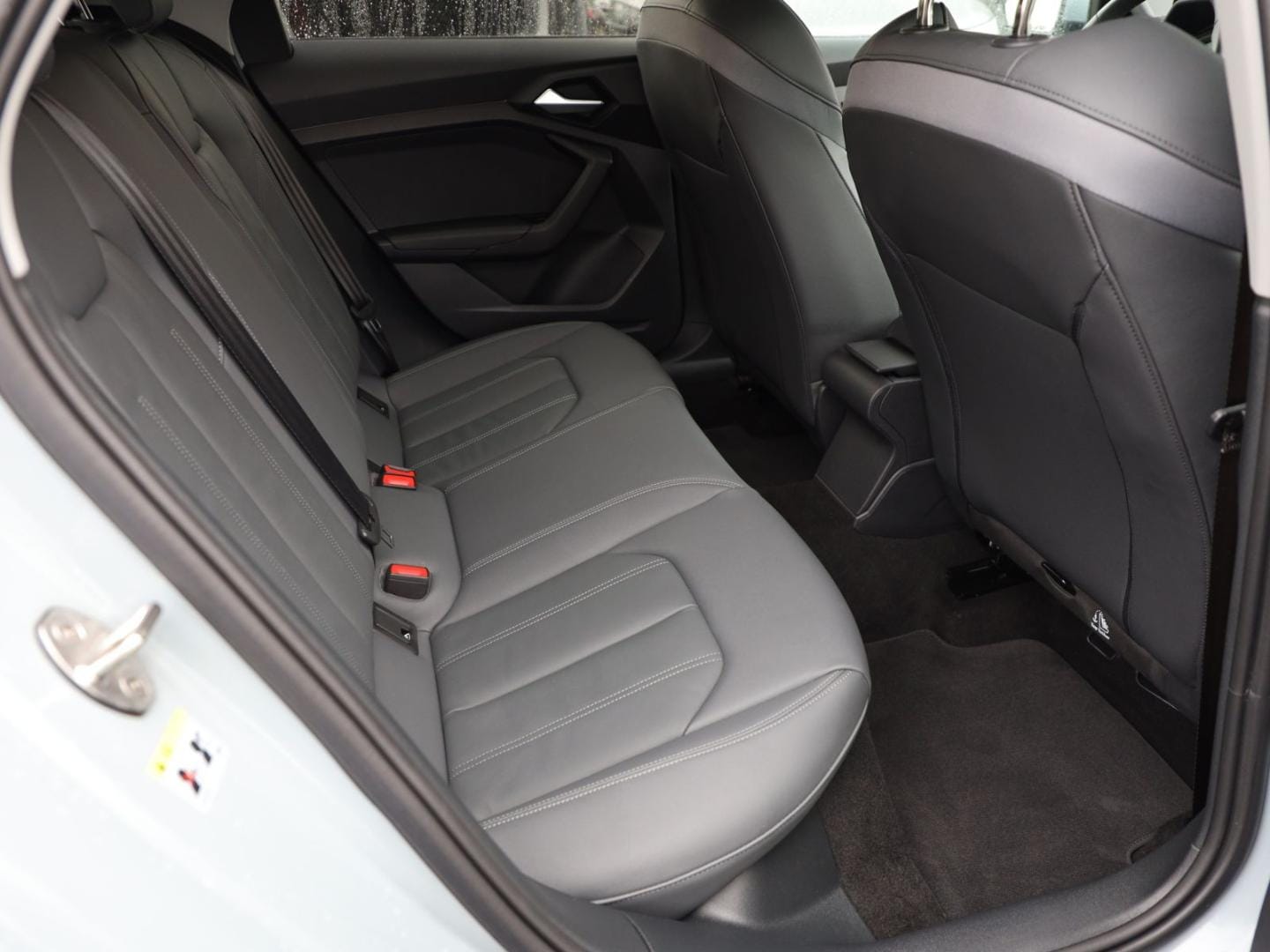Bild über Audi A1 Sportback S line 30 TFSI S tronic - für weitere Informationen kontaktieren Sie den Audi Partner