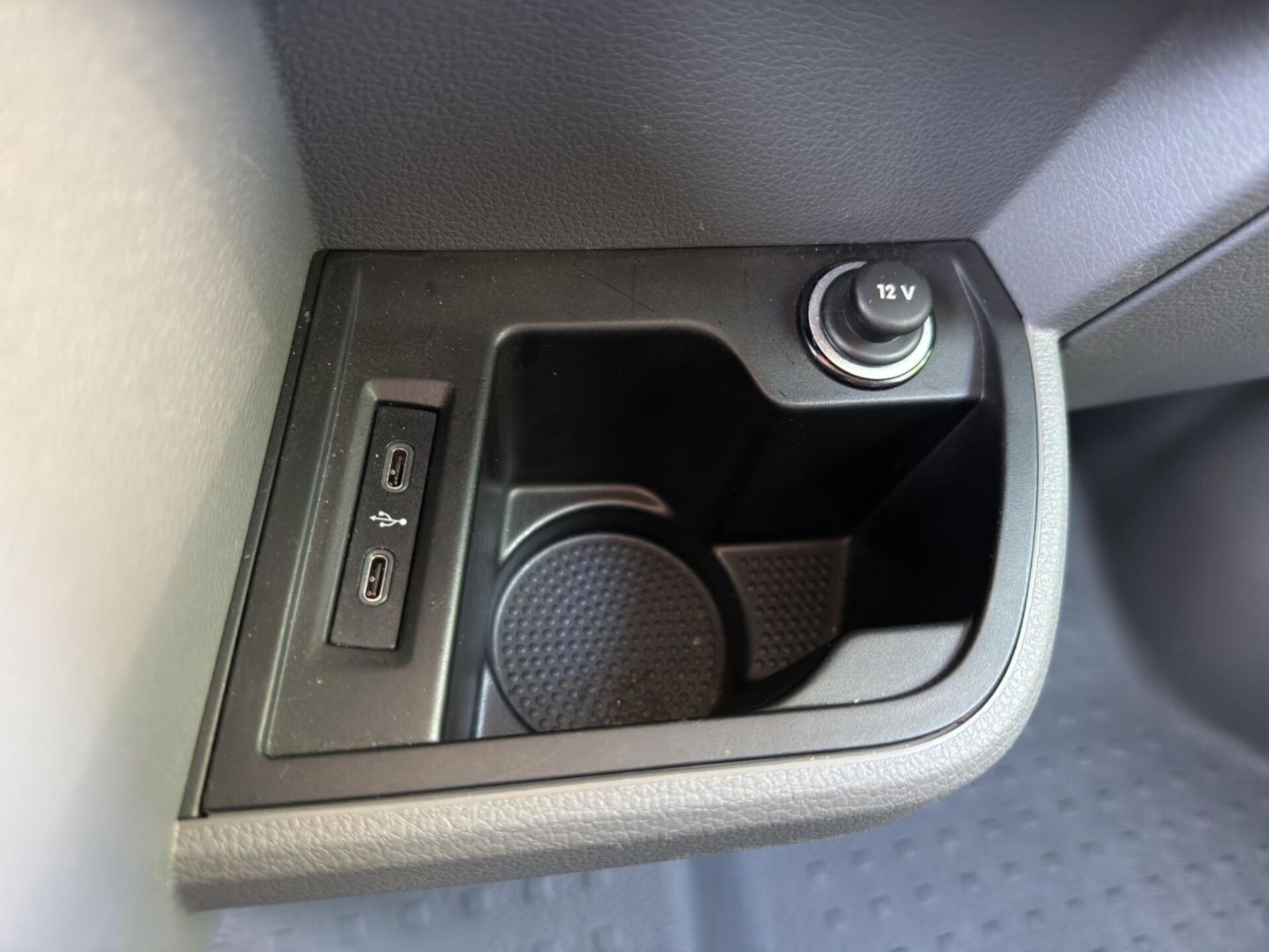Volkswagen T6.1 Transporter Kasten kurzer Radstand