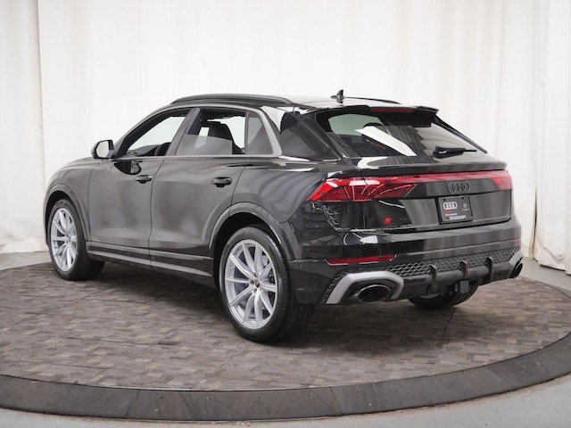 2026 Audi RS Q8 SUV performance