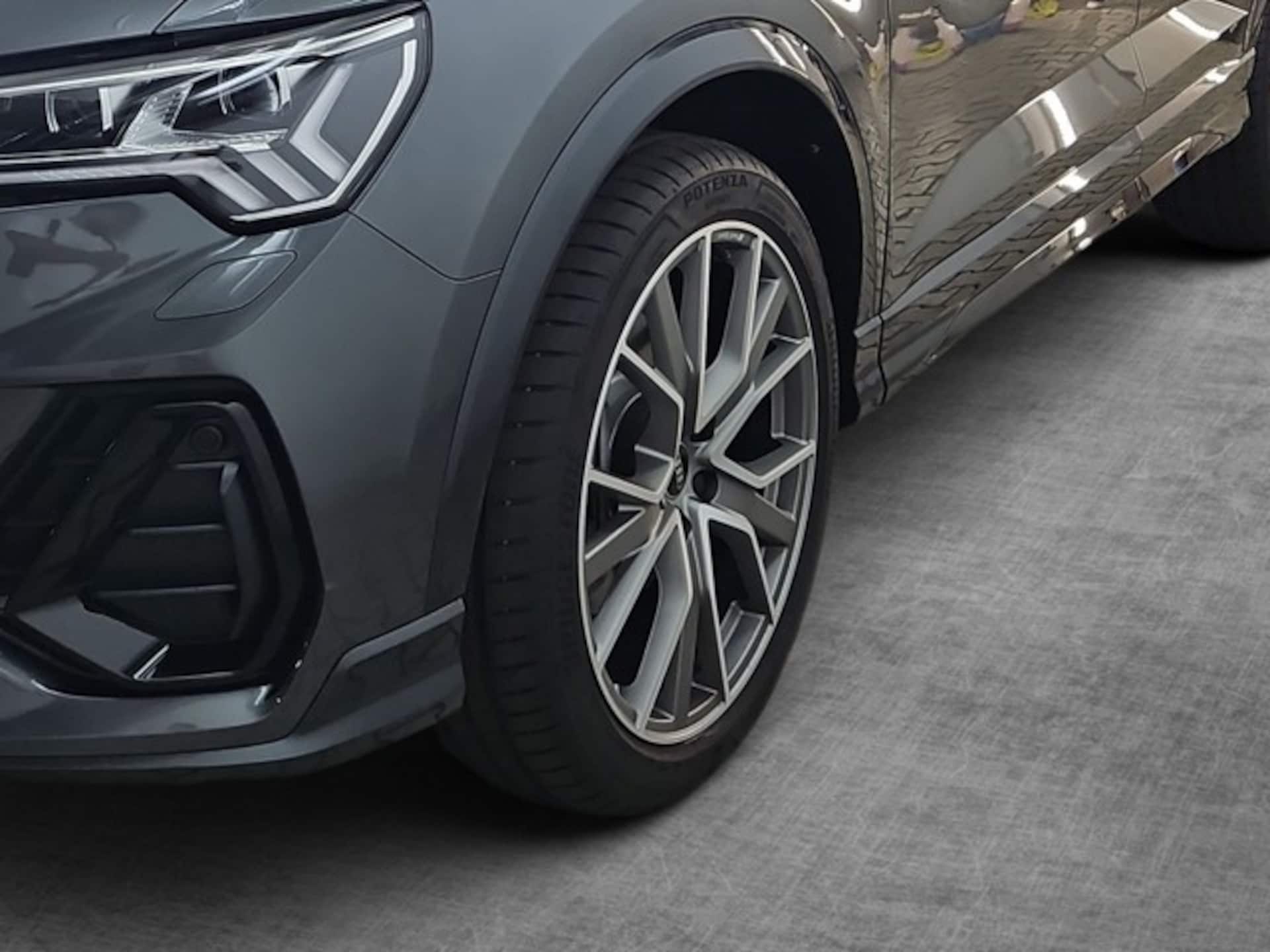 Audi Q3 Sportback S line