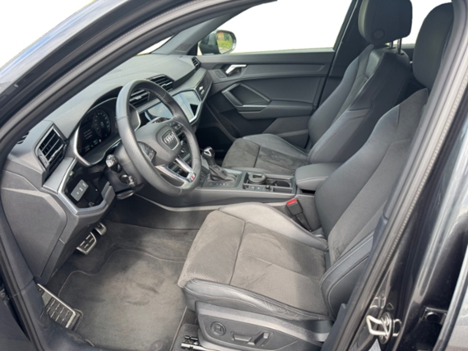 Audi Q3 Sportback S line