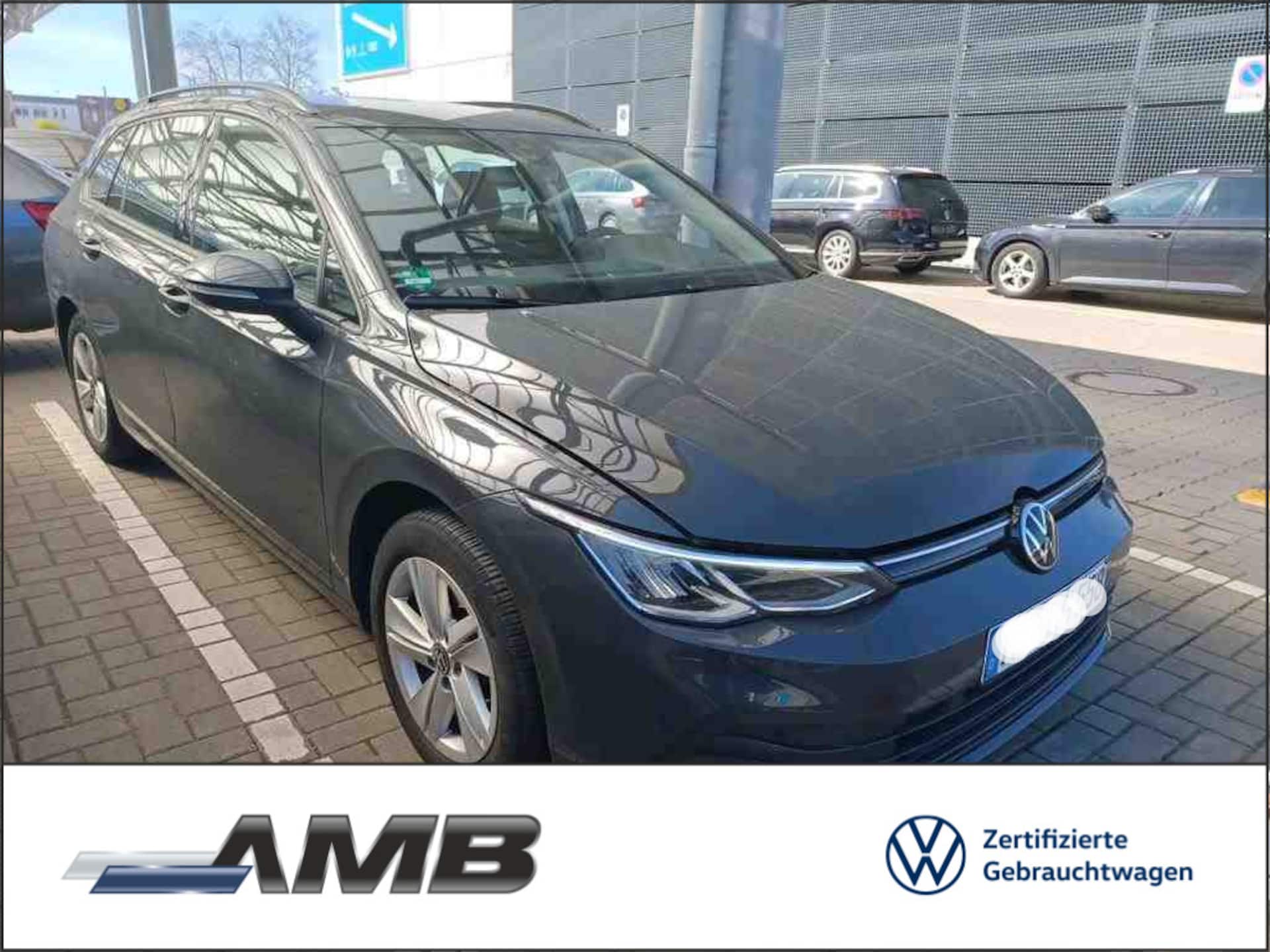 Volkswagen Golf Variant Life