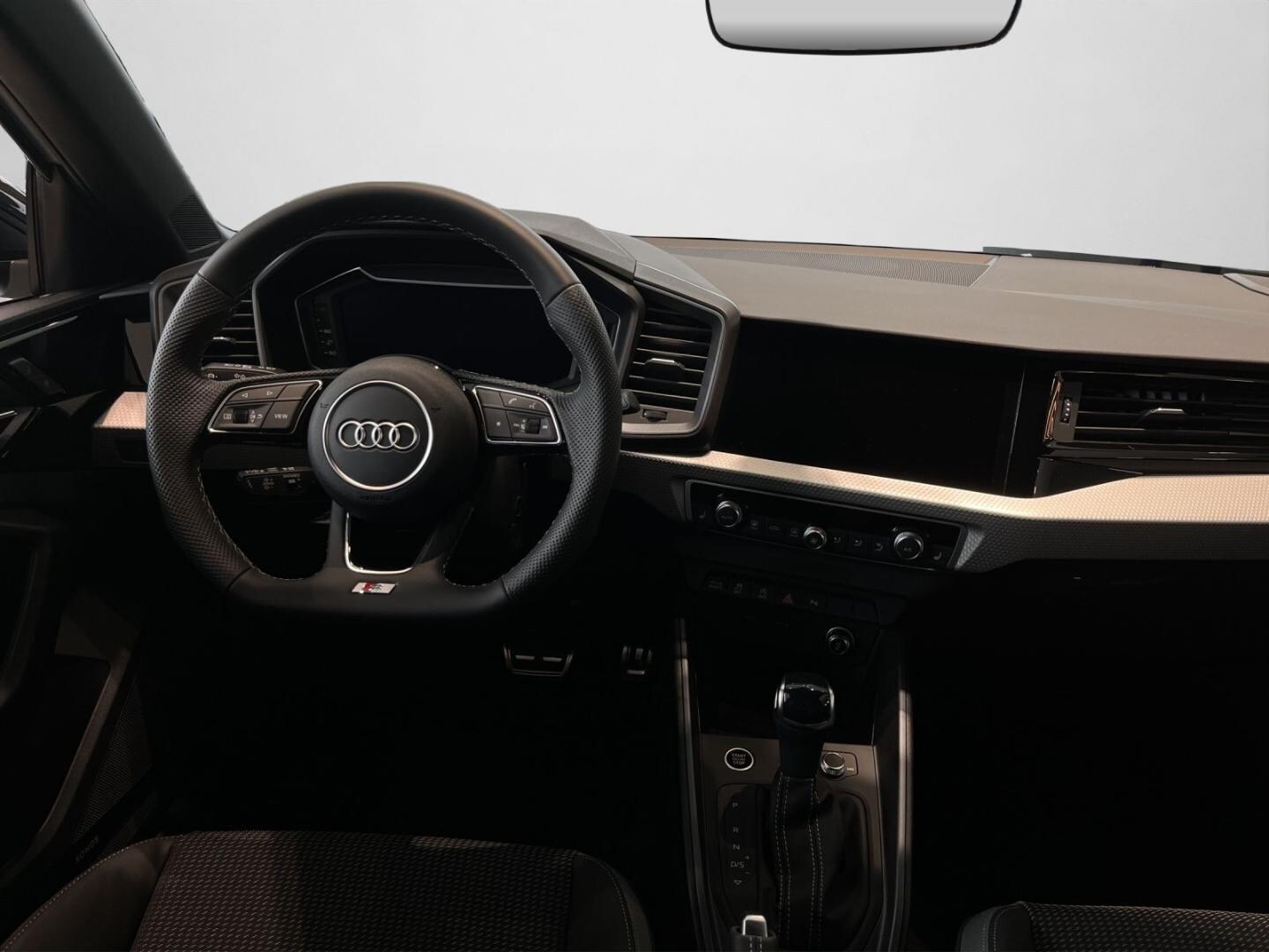 Bild über Audi A1 Sportback S line 30 TFSI S tronic - für weitere Informationen kontaktieren Sie den Audi Partner