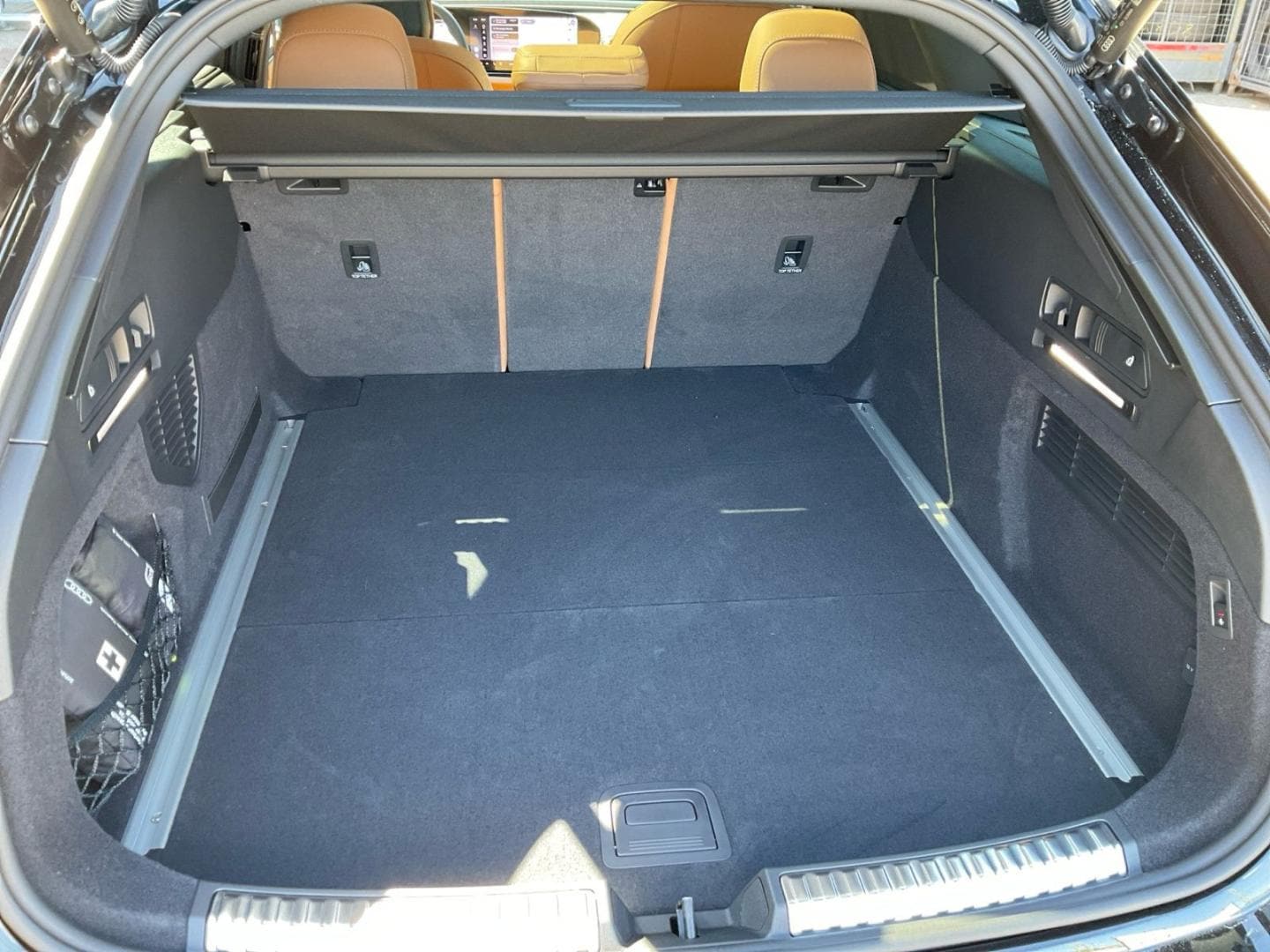 Bild über Audi A6 Avant edition one TDI quattro 220 kW S tronic - für weitere Informationen kontaktieren Sie den Audi Partner